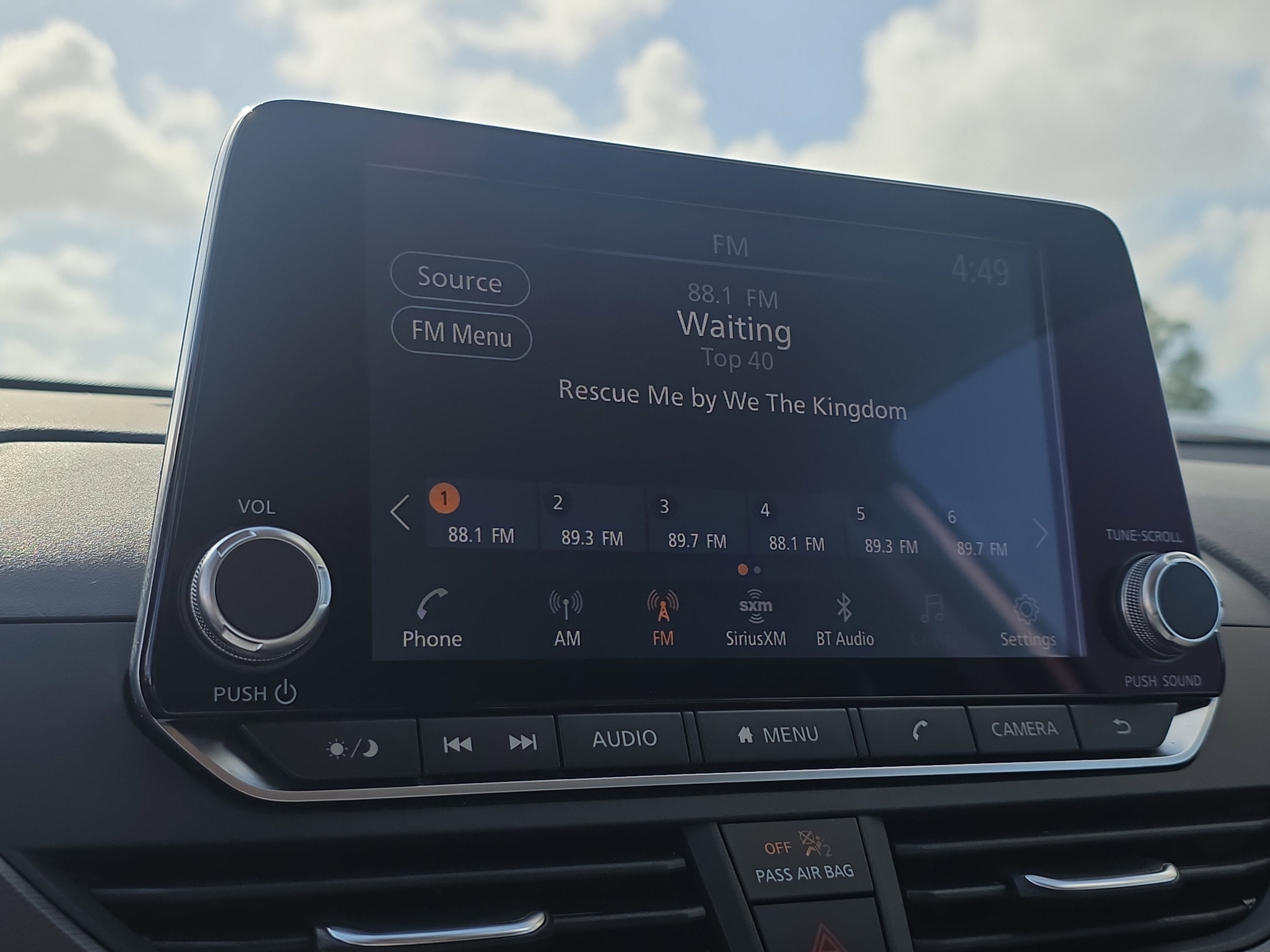 2025 Nissan Altima SR