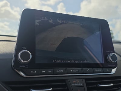 2025 Nissan Altima SR