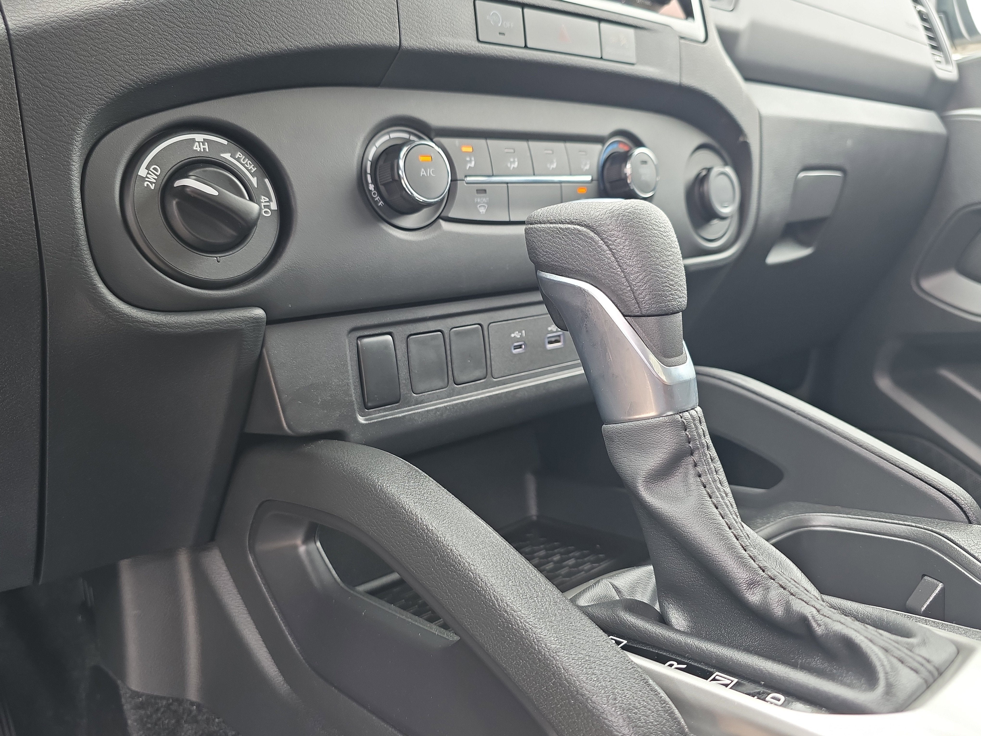 2024 Nissan Frontier S