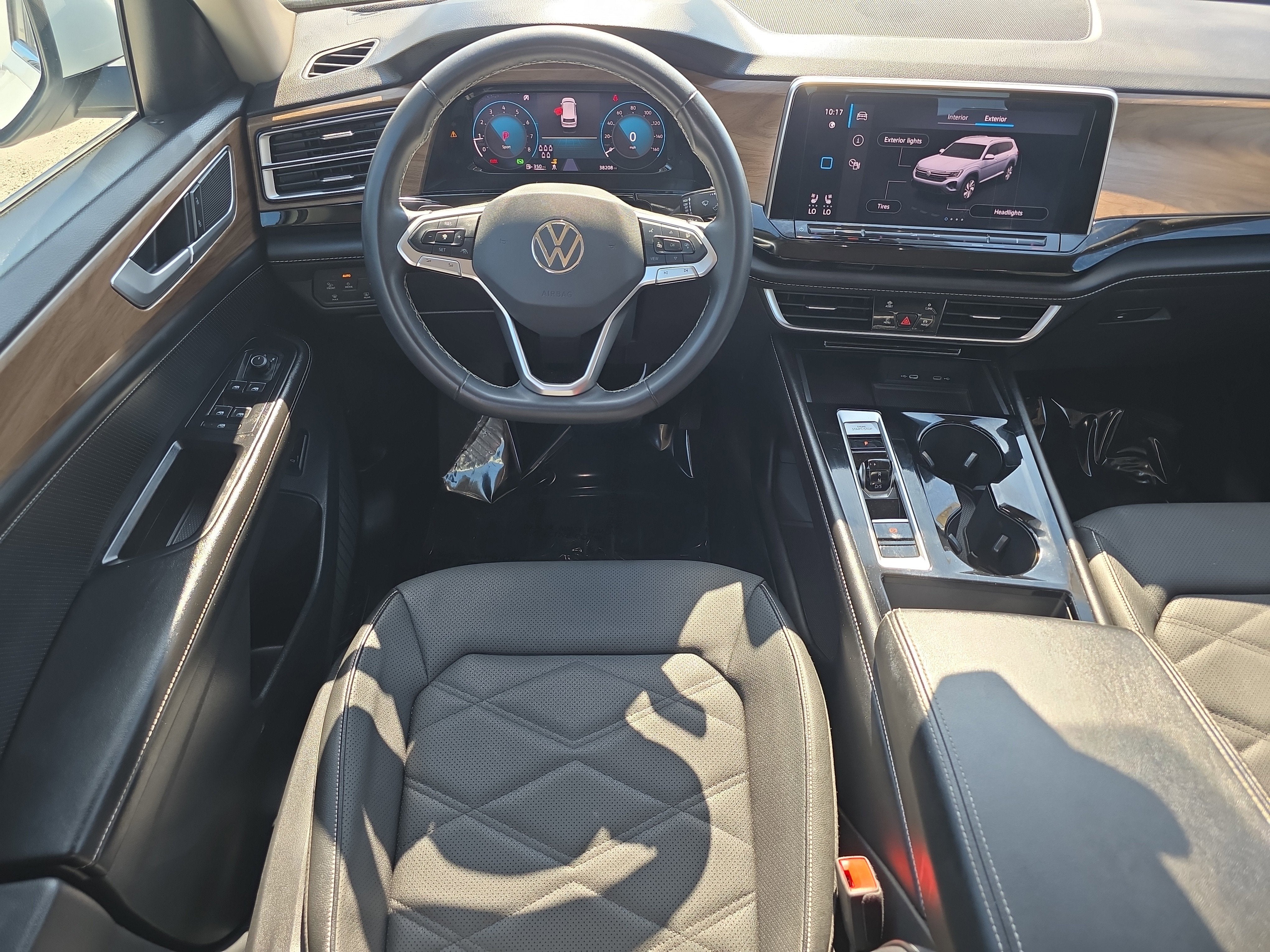 2024 Volkswagen Atlas 2.0T SE w/Technology