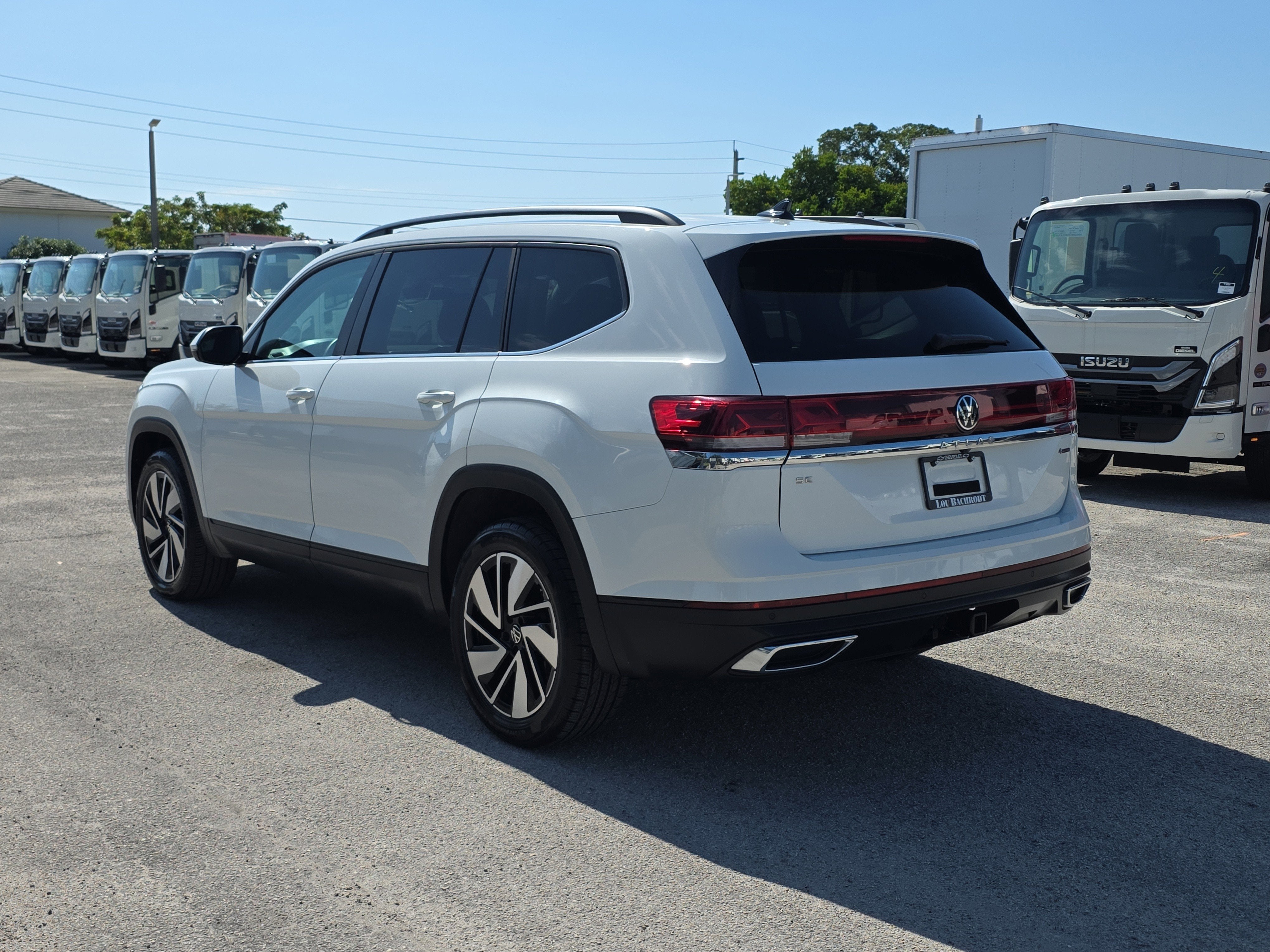 2024 Volkswagen Atlas 2.0T SE w/Technology