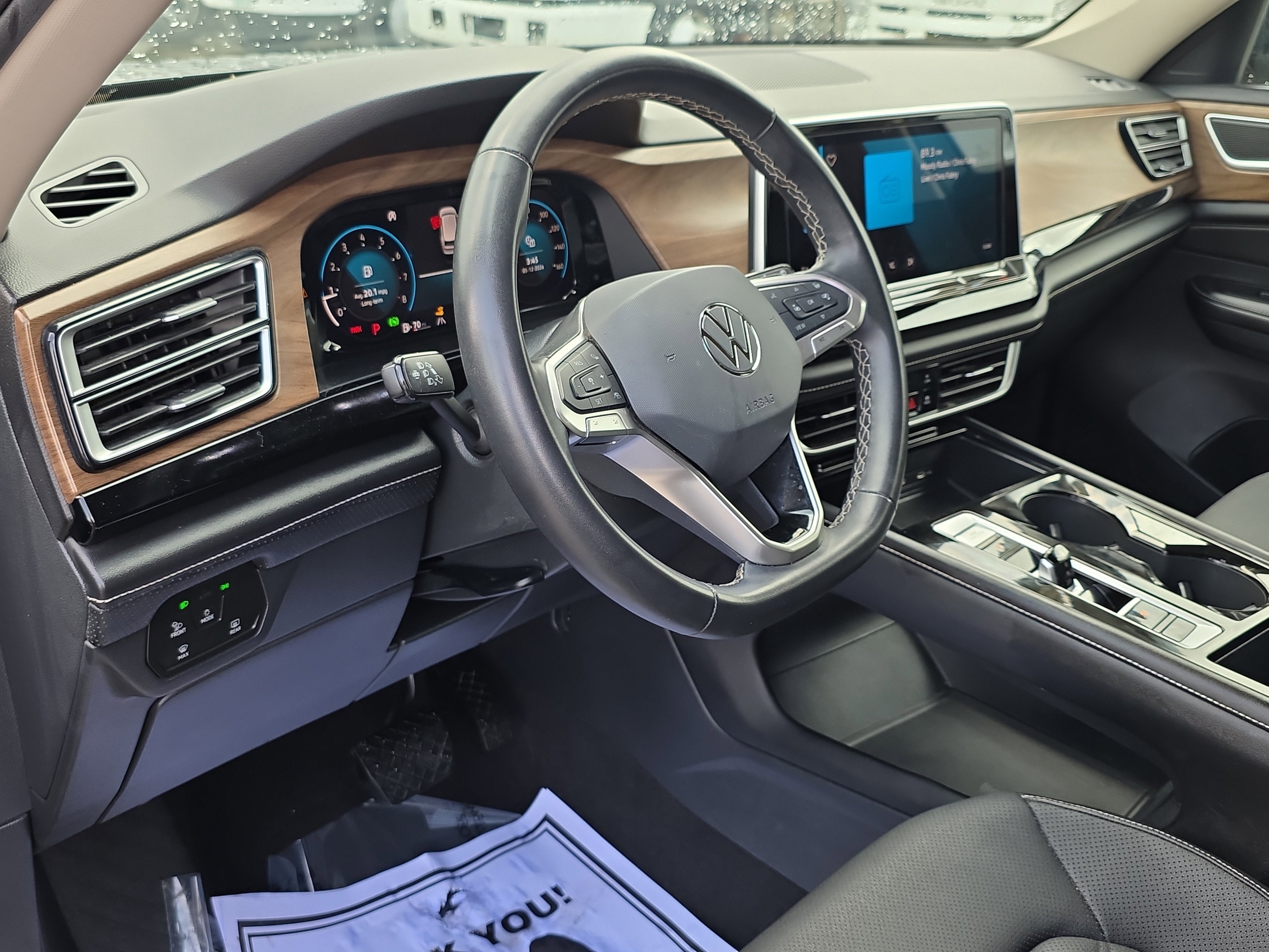 2024 Volkswagen Atlas 2.0T SE w/Technology