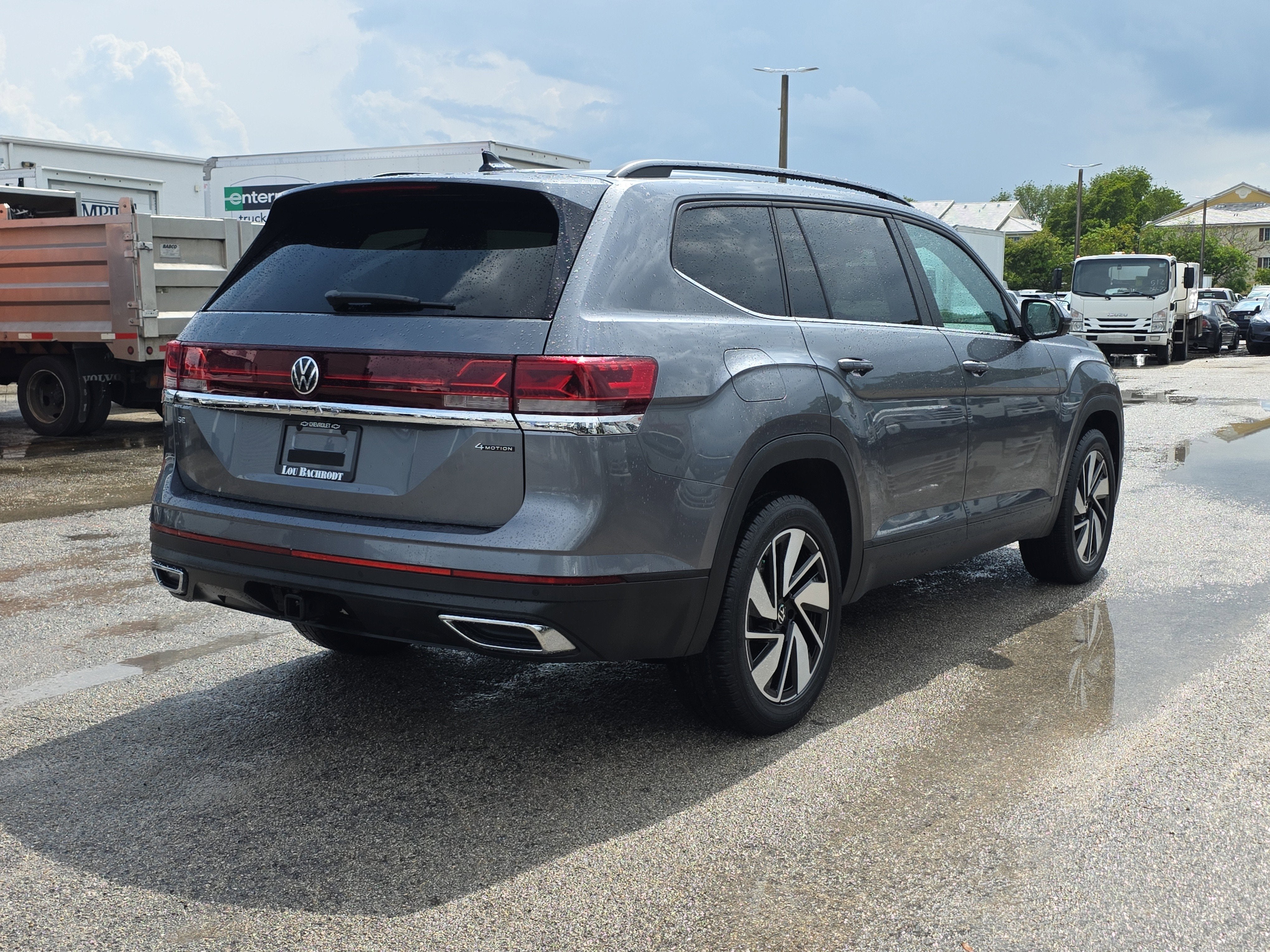 2024 Volkswagen Atlas 2.0T SE w/Technology