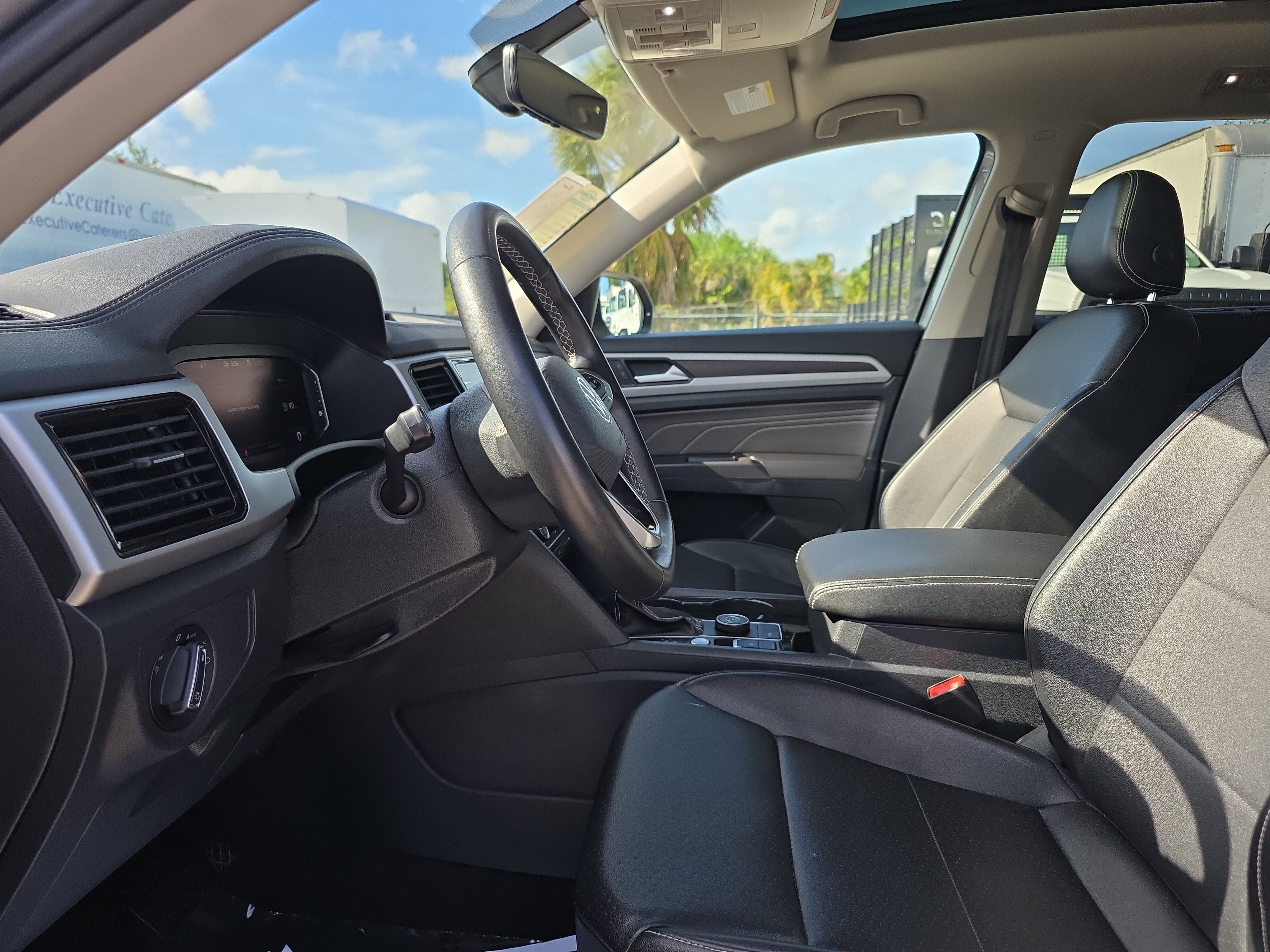 2022 Volkswagen Atlas 2.0T SE w/Technology