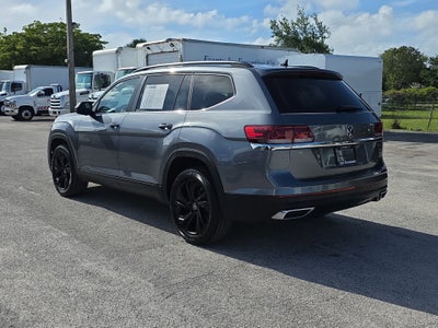 2022 Volkswagen Atlas 2.0T SE w/Technology