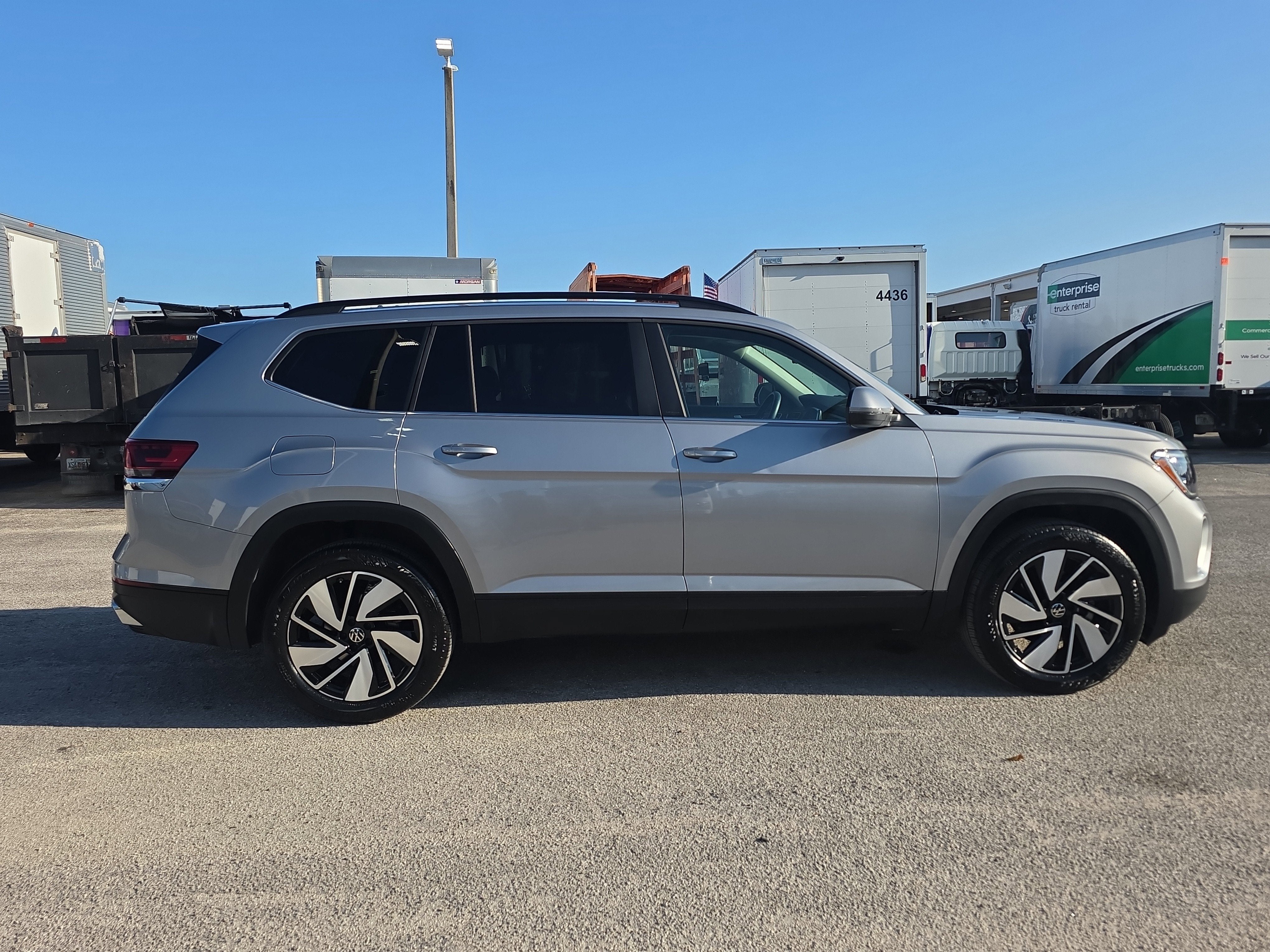 2026 Volkswagen Atlas 2.0T SE w/Technology