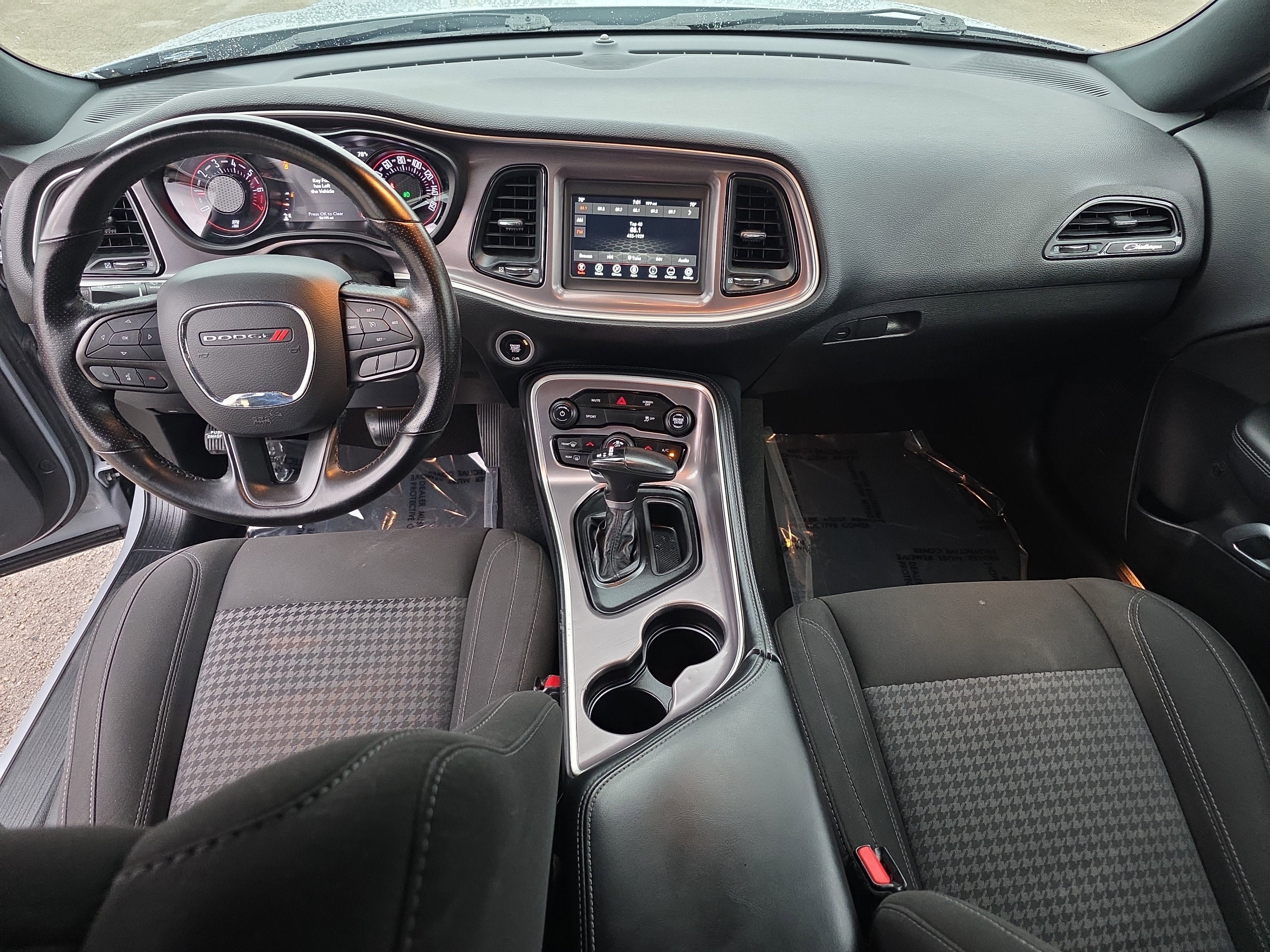 2022 Dodge Challenger SXT - Photo 29