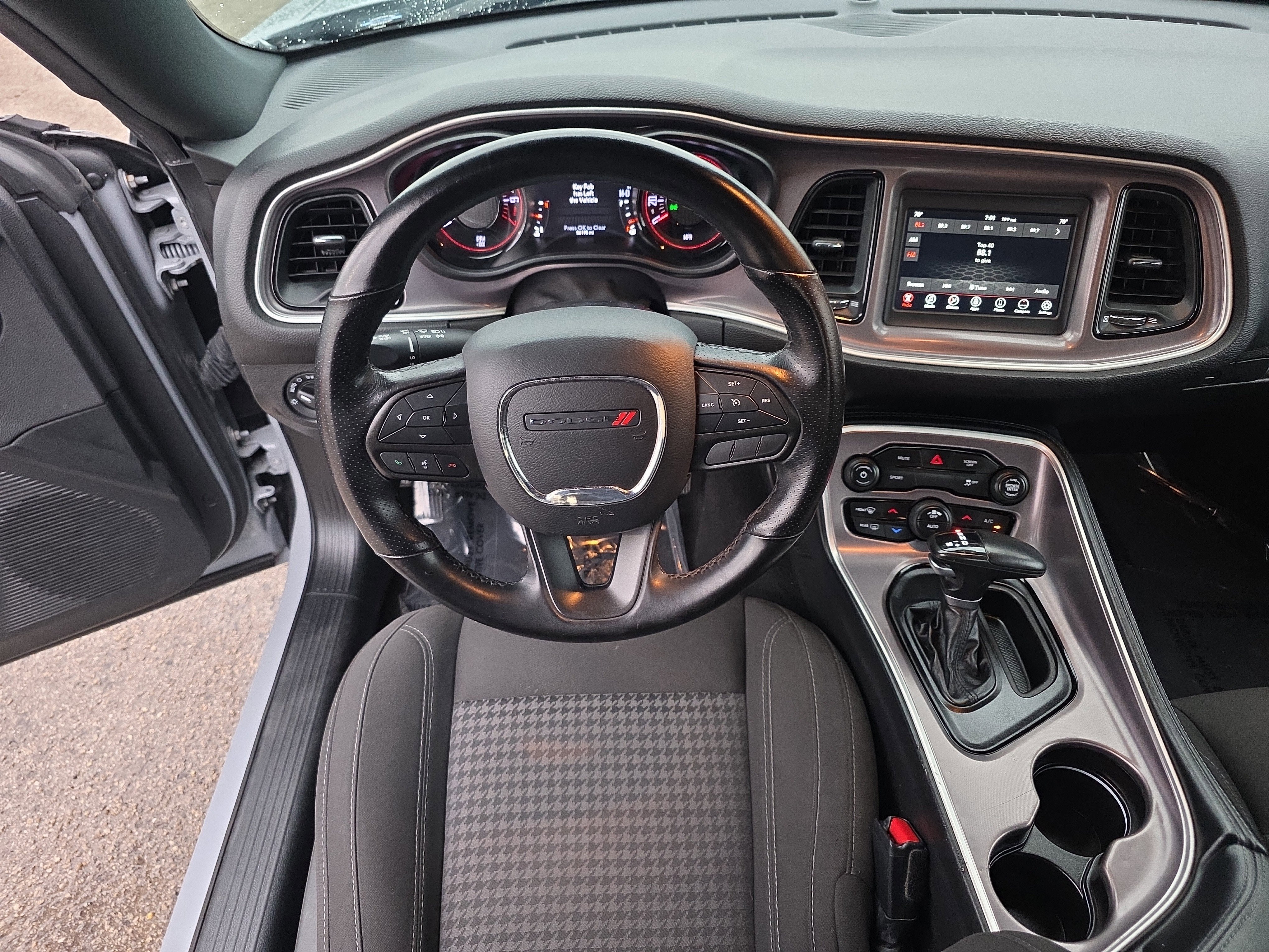 2022 Dodge Challenger SXT - Photo 31