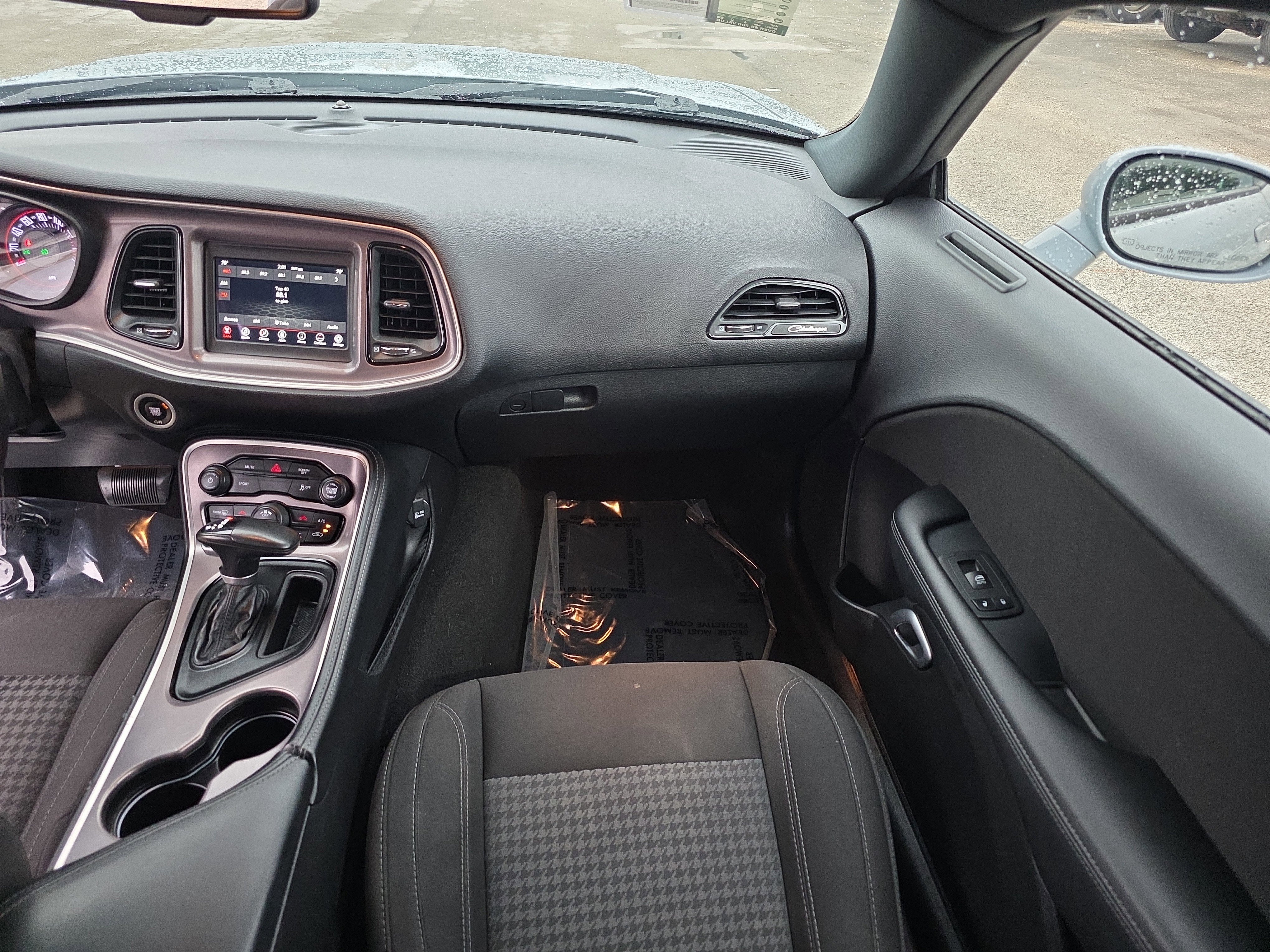 2022 Dodge Challenger SXT - Photo 33