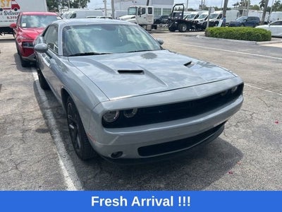 2022 Dodge Challenger SXT