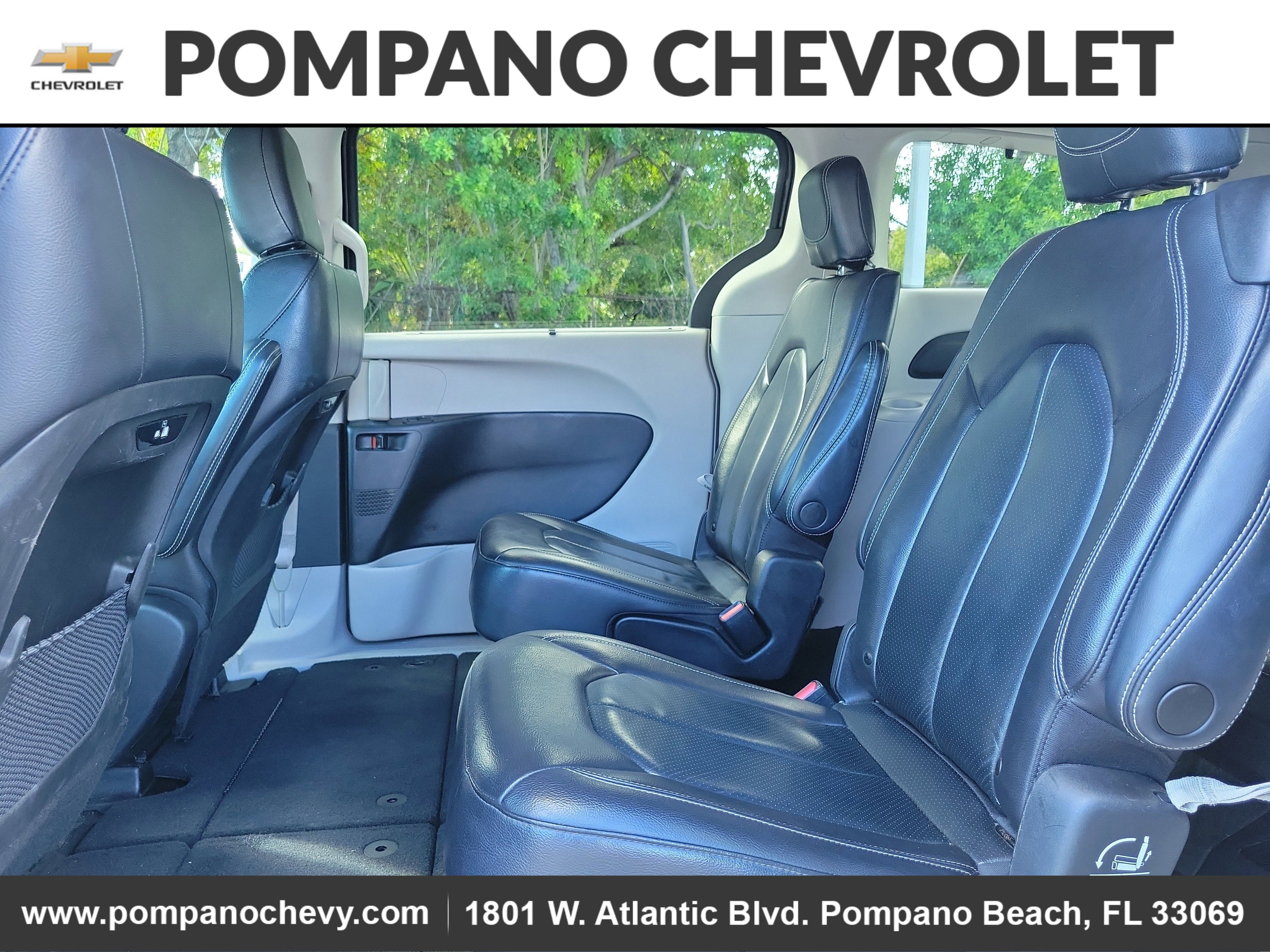 2022 Chrysler Pacifica Touring L