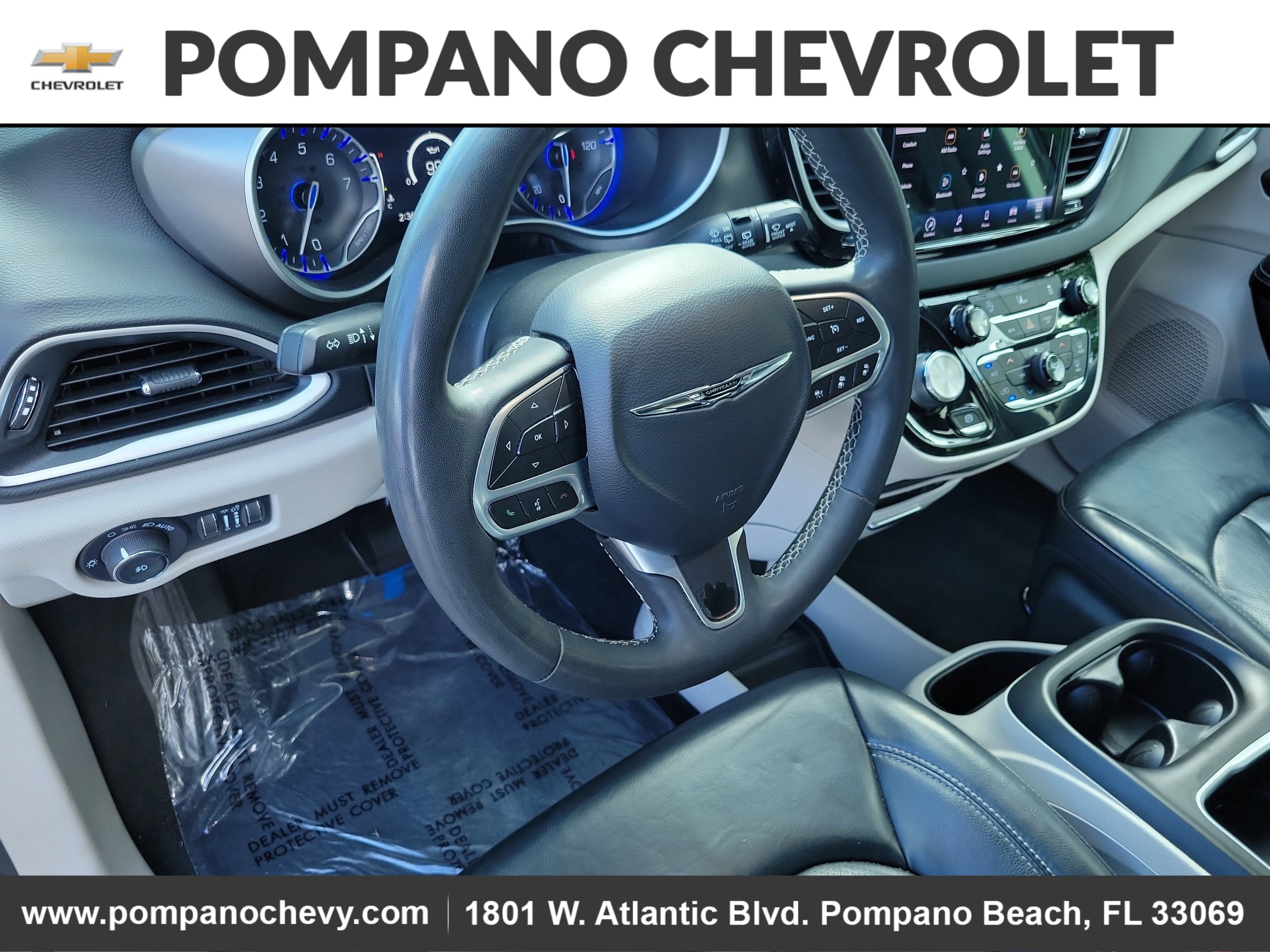 2022 Chrysler Pacifica Touring L