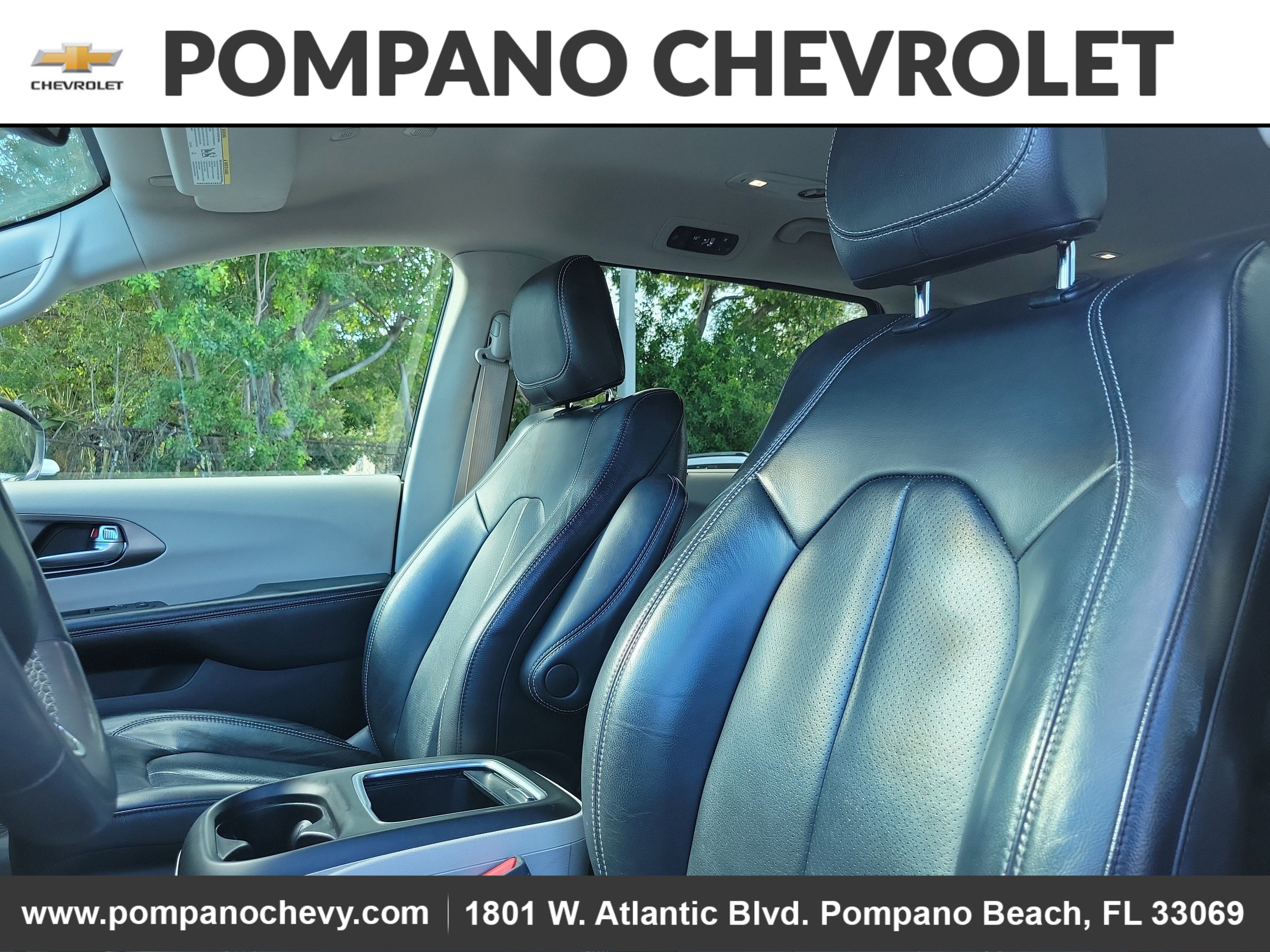 2022 Chrysler Pacifica Touring L