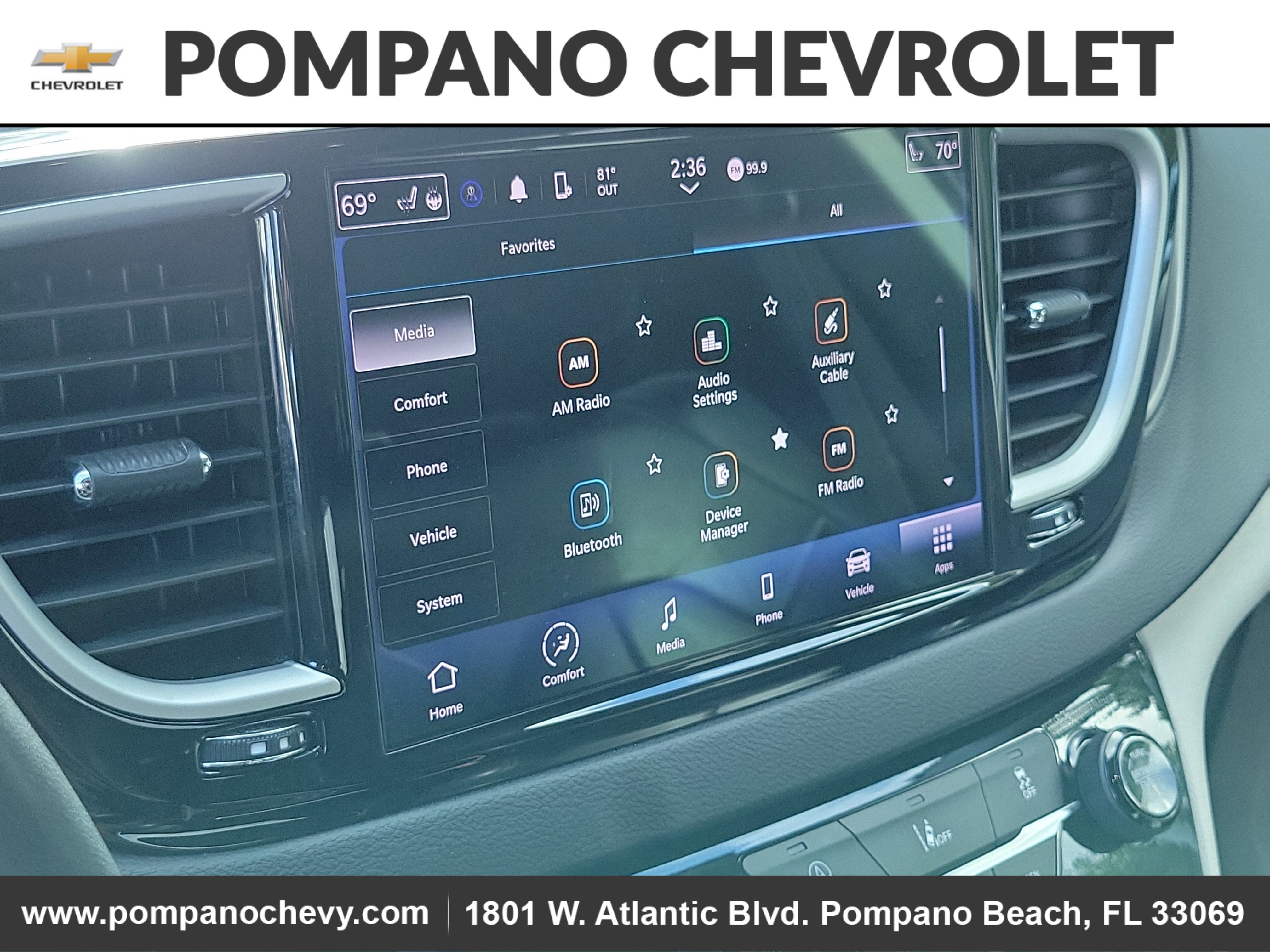 2022 Chrysler Pacifica Touring L