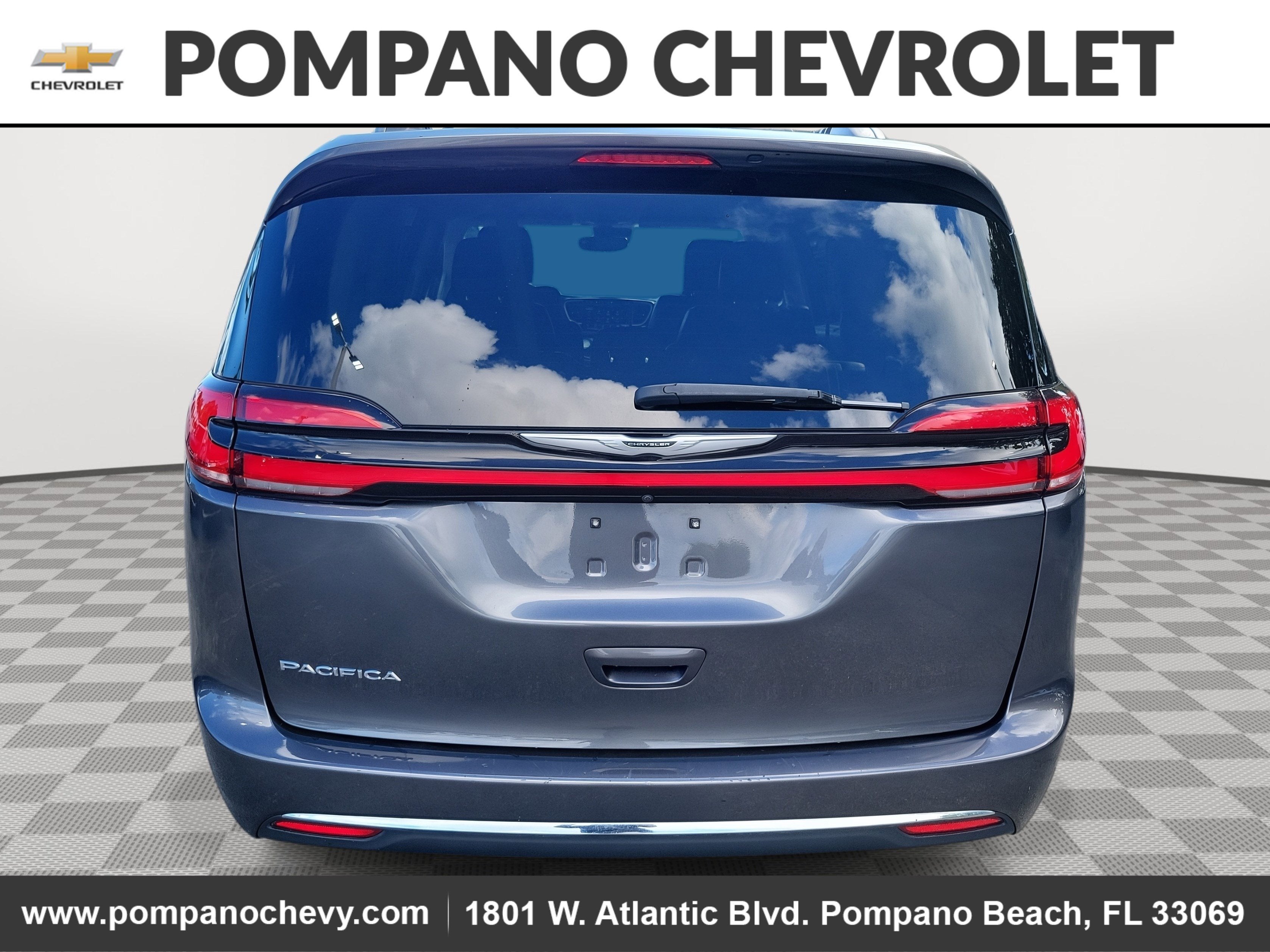 2022 Chrysler Pacifica Touring L