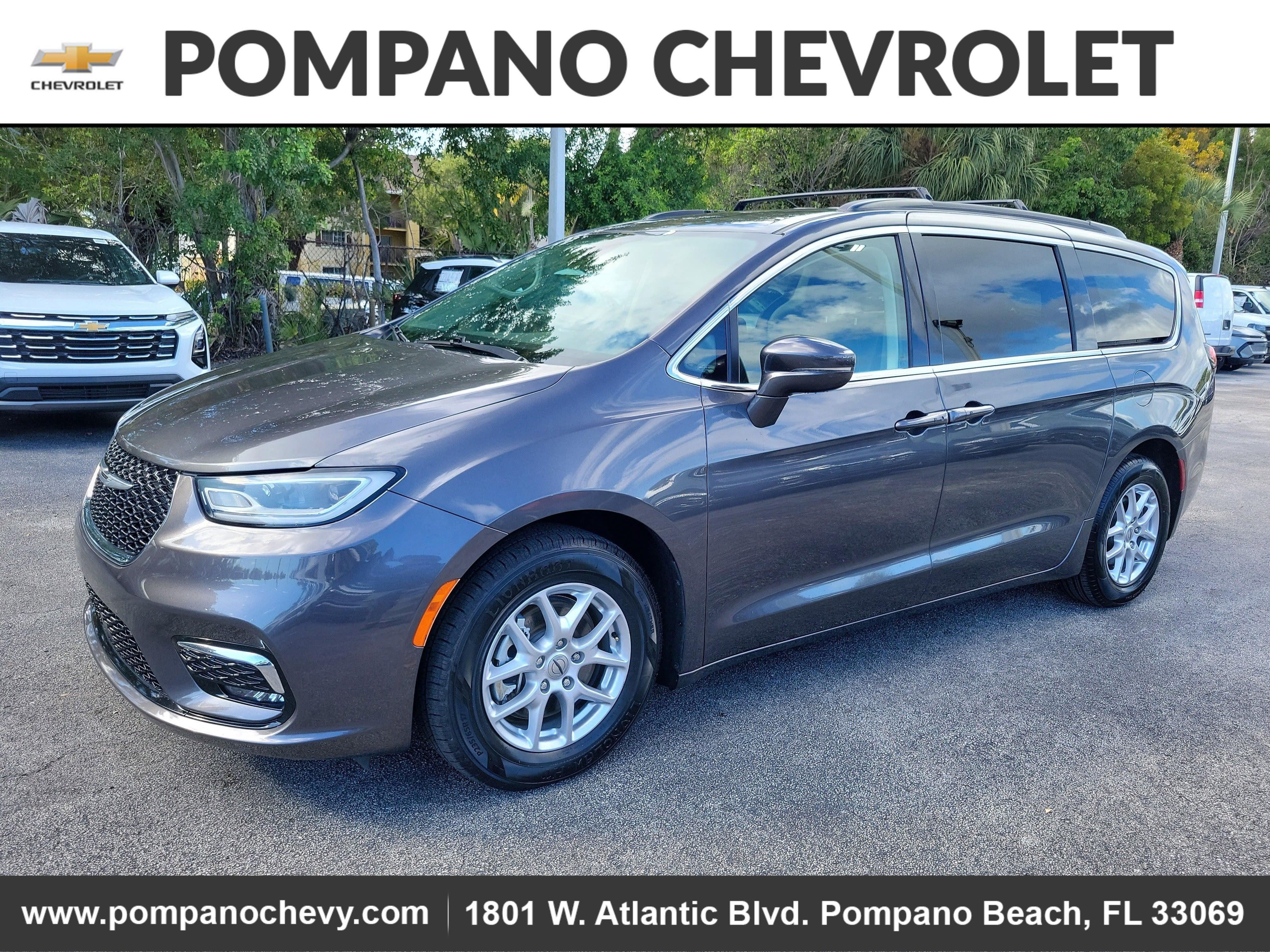 2022 Chrysler Pacifica Touring L