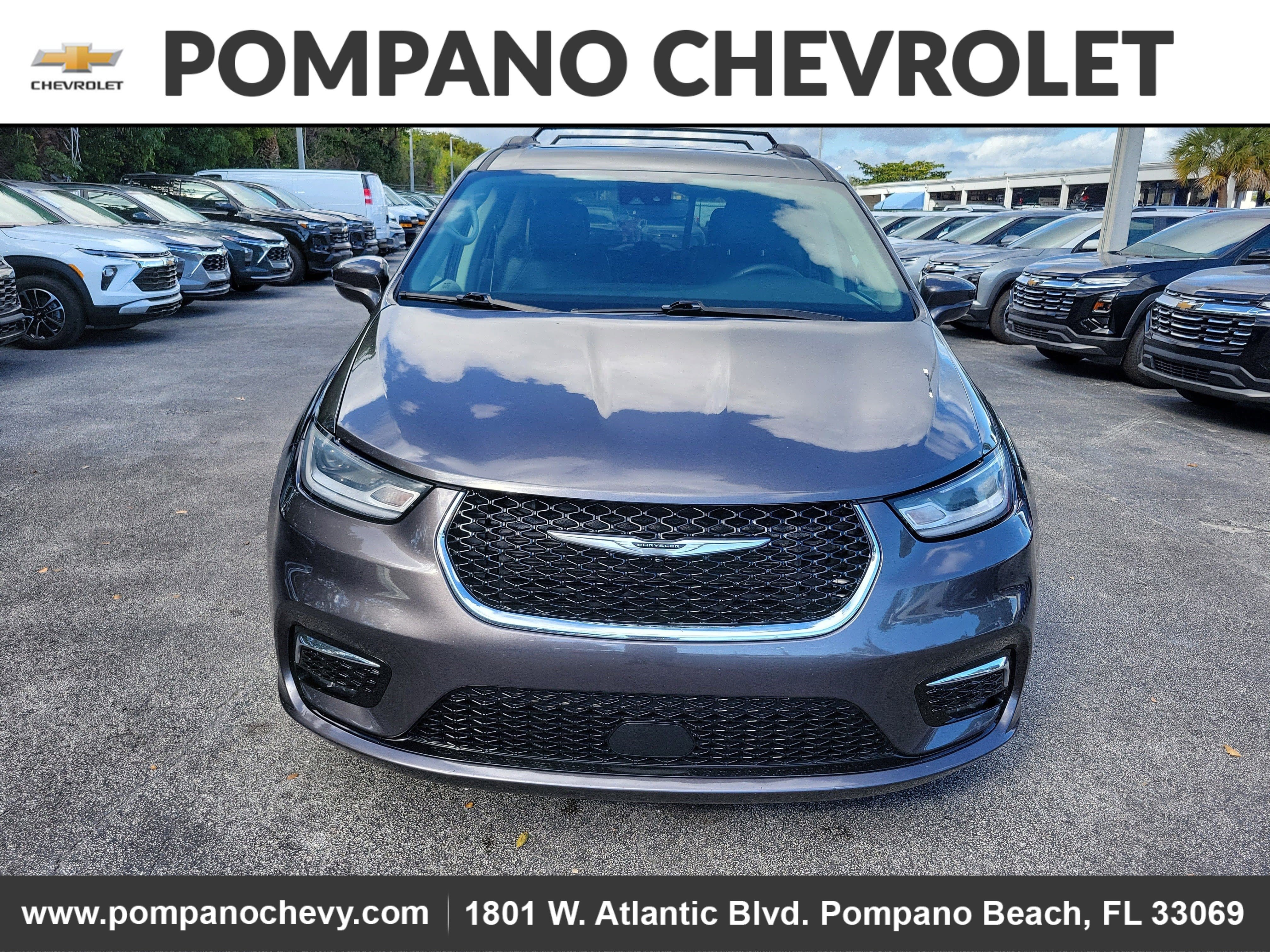 2022 Chrysler Pacifica Touring L