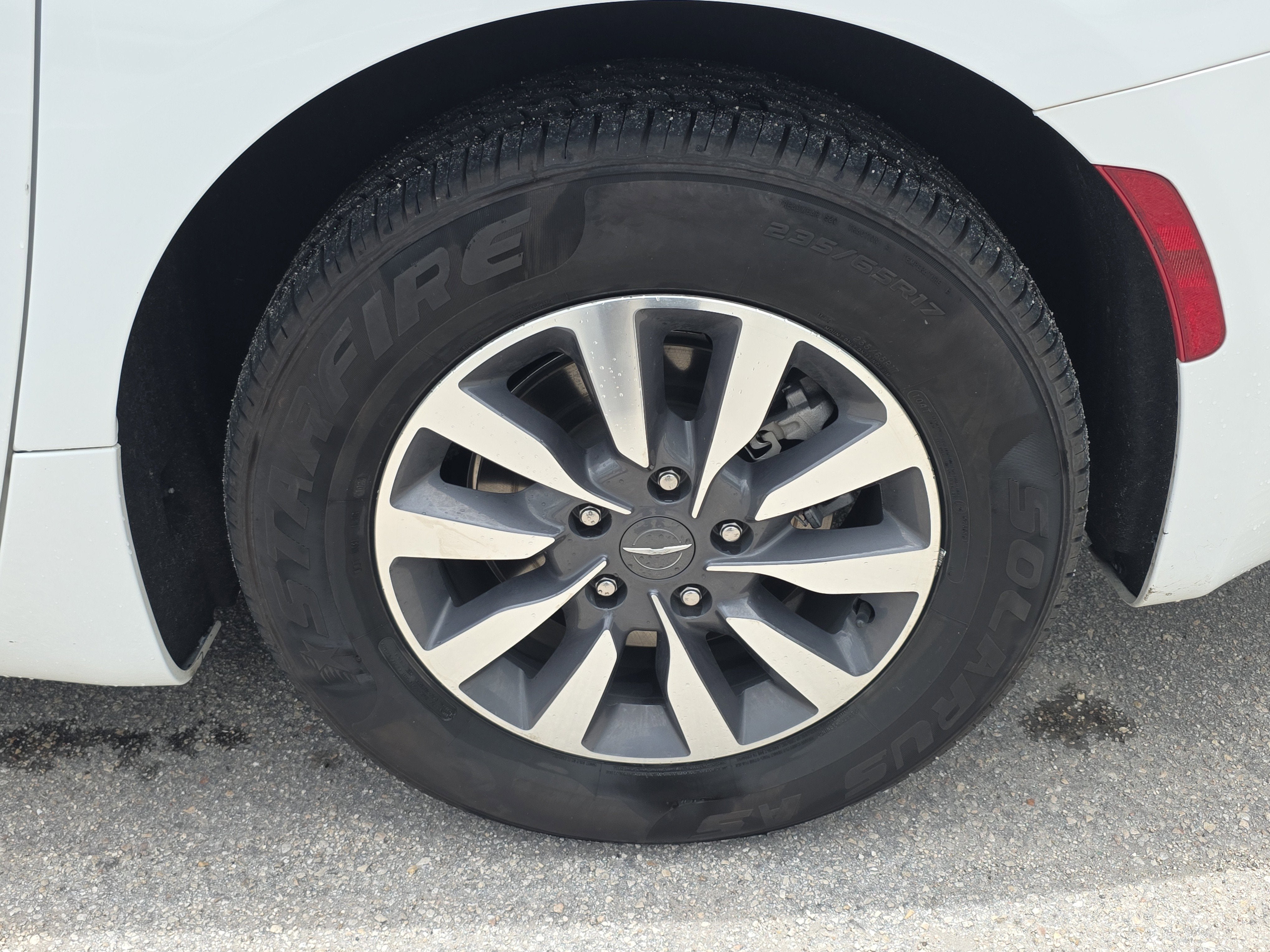 2024 Chrysler Pacifica Hybrid Select
