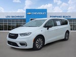 2024 Chrysler Pacifica Hybrid Select