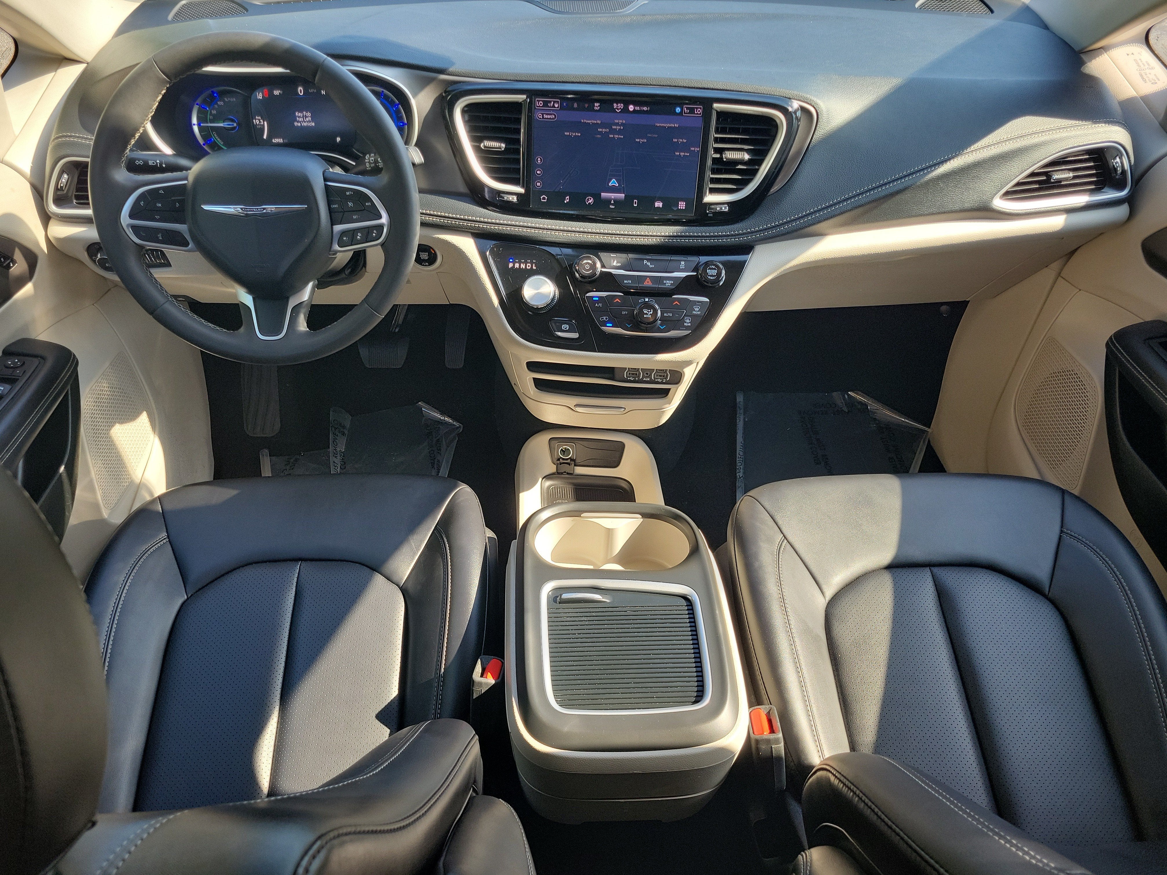 2024 Chrysler Pacifica Hybrid Select