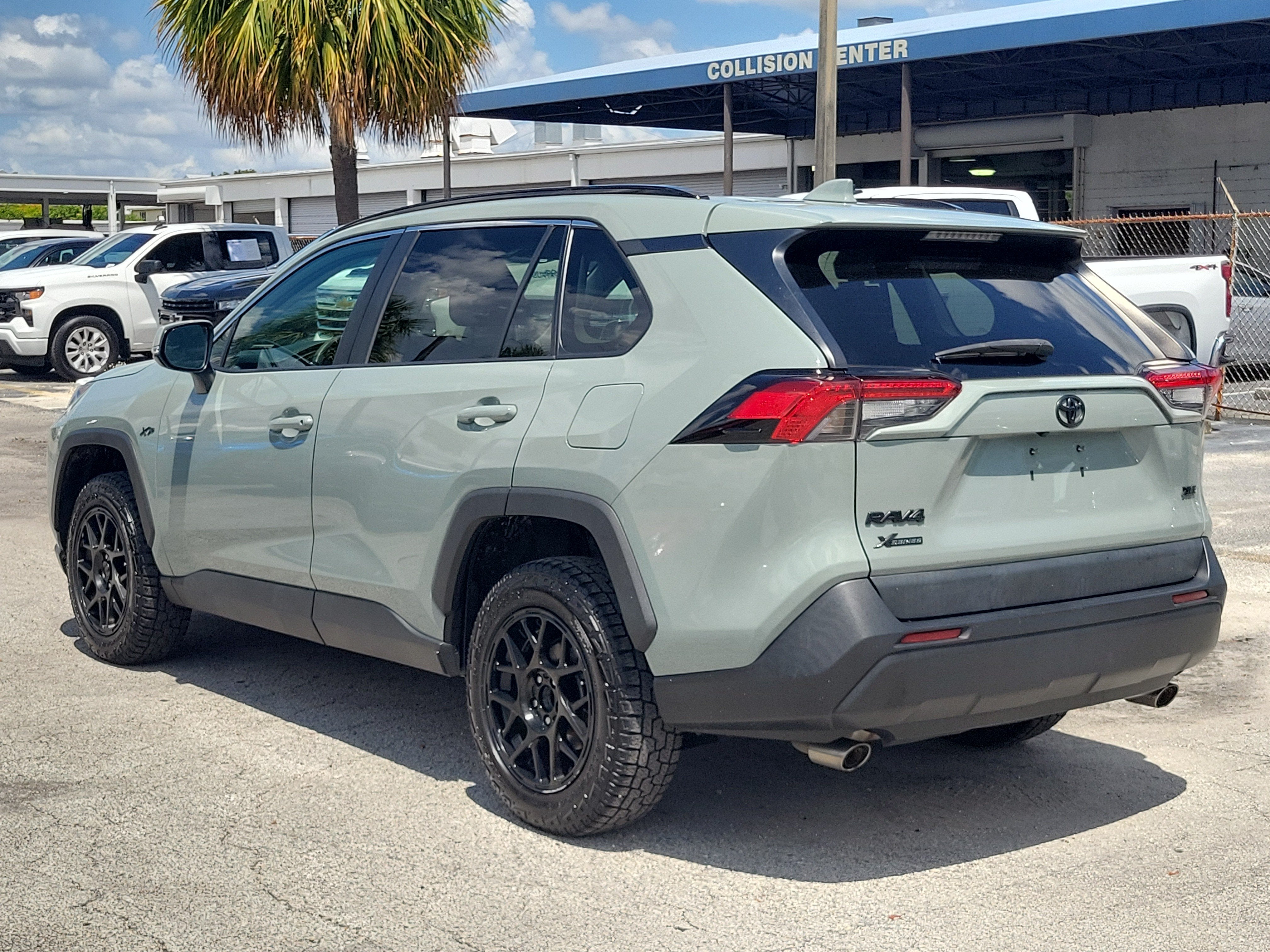 2021 Toyota RAV4 XLE
