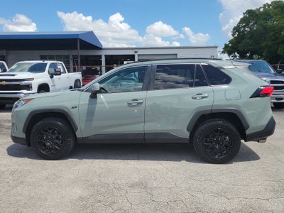 2021 Toyota RAV4 XLE