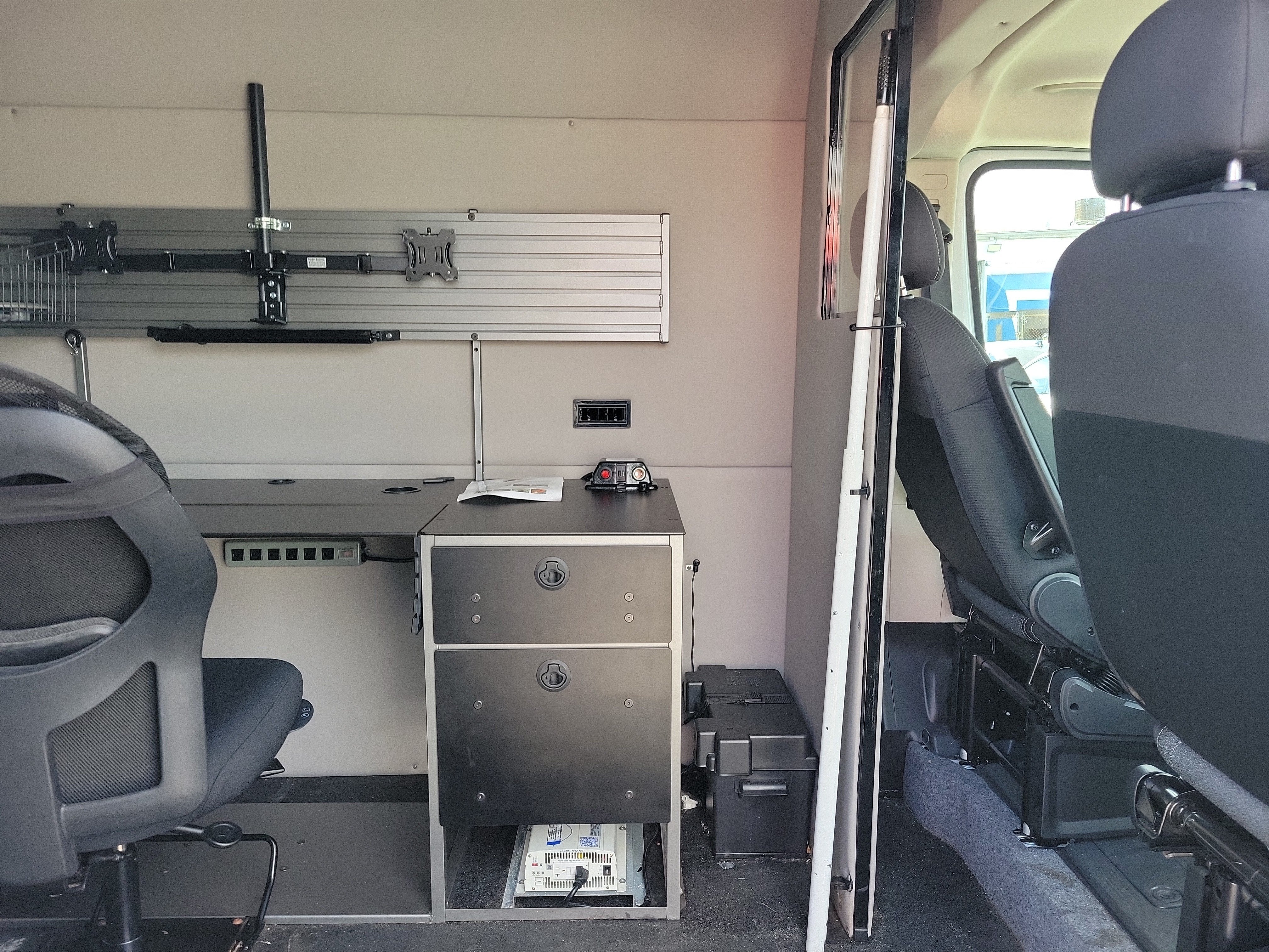 2021 RAM ProMaster Cargo Van 1500 HIGH ROOF 13
