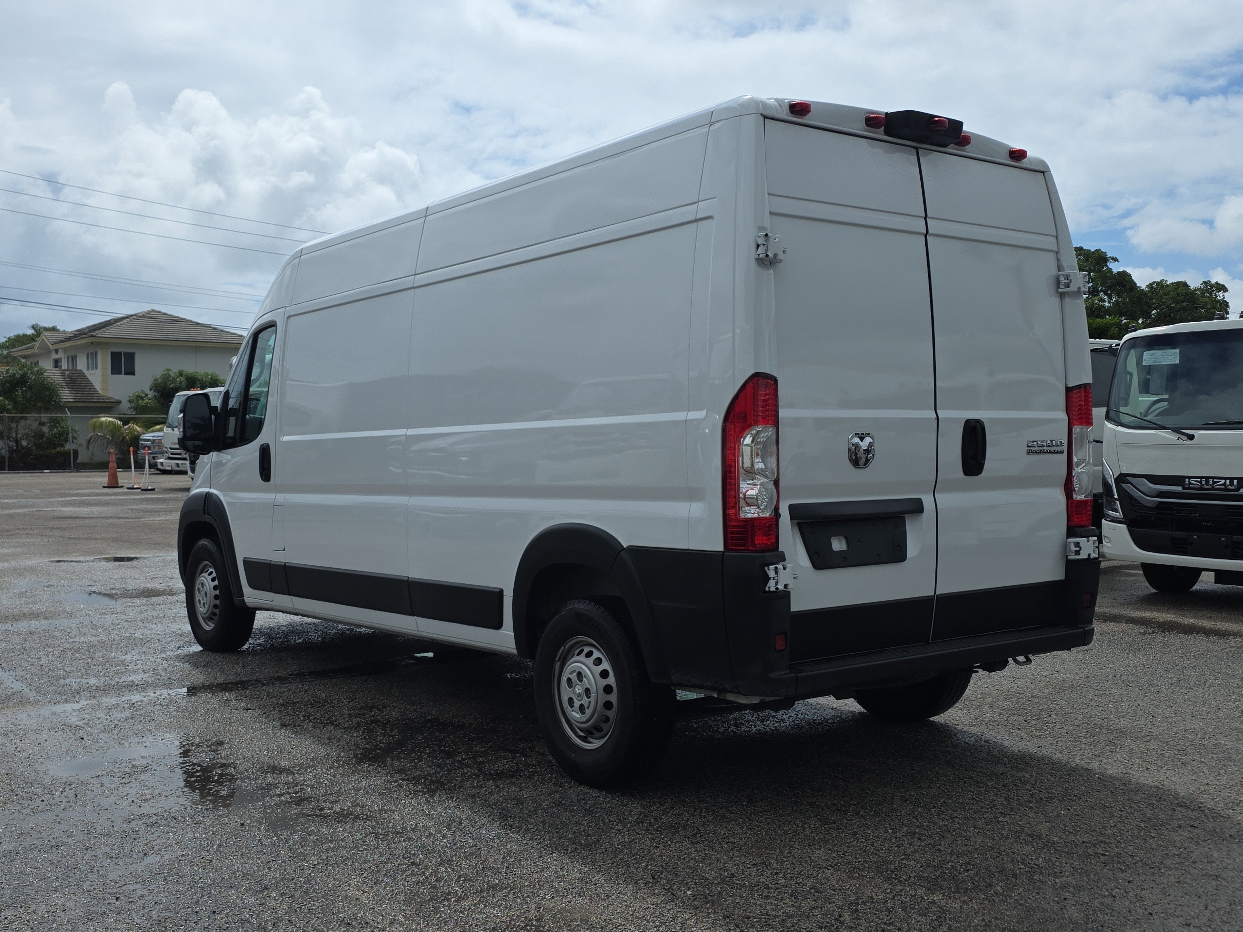 2025 RAM ProMaster Cargo Van Tradesman