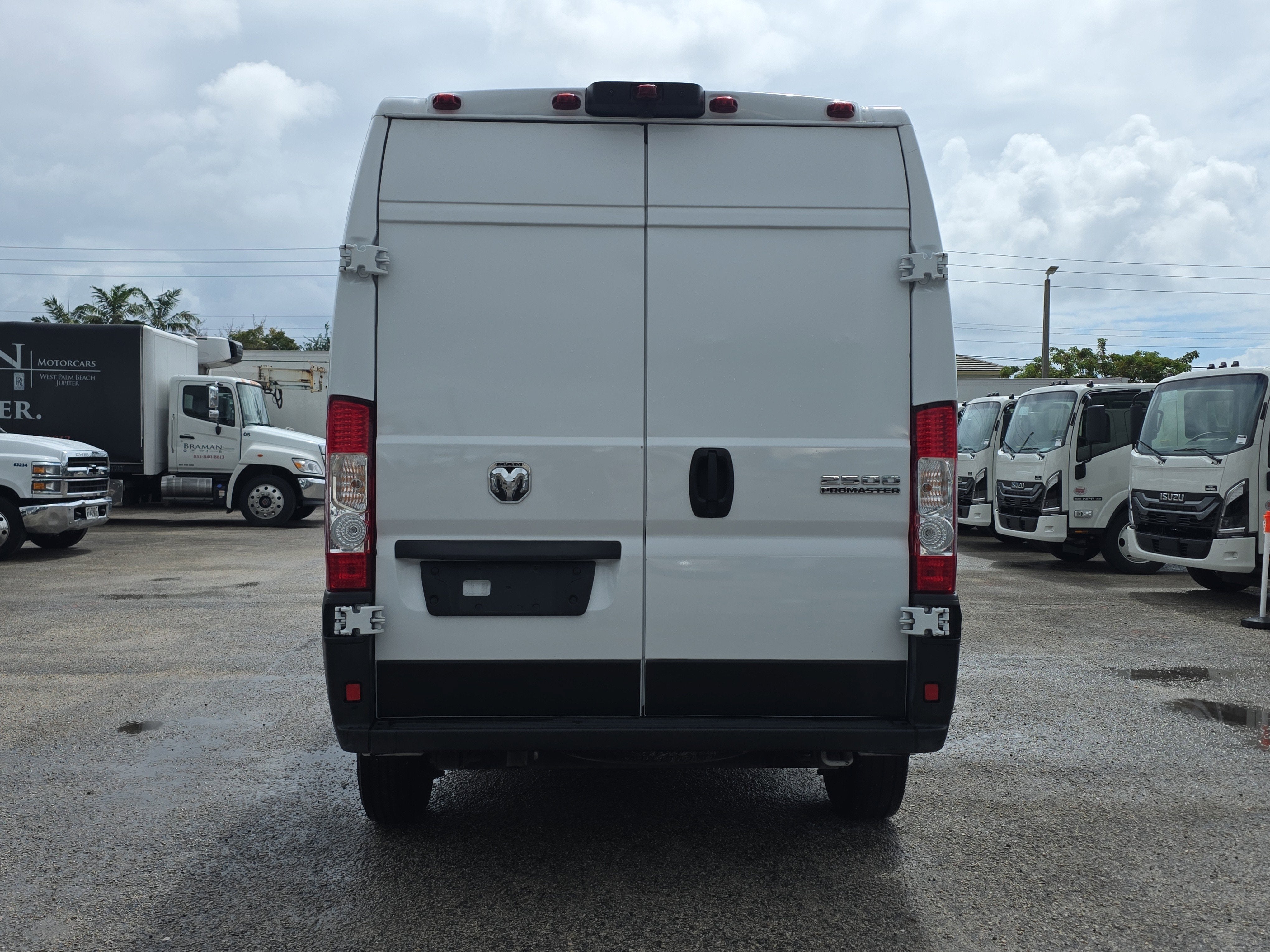2025 RAM ProMaster Cargo Van Tradesman
