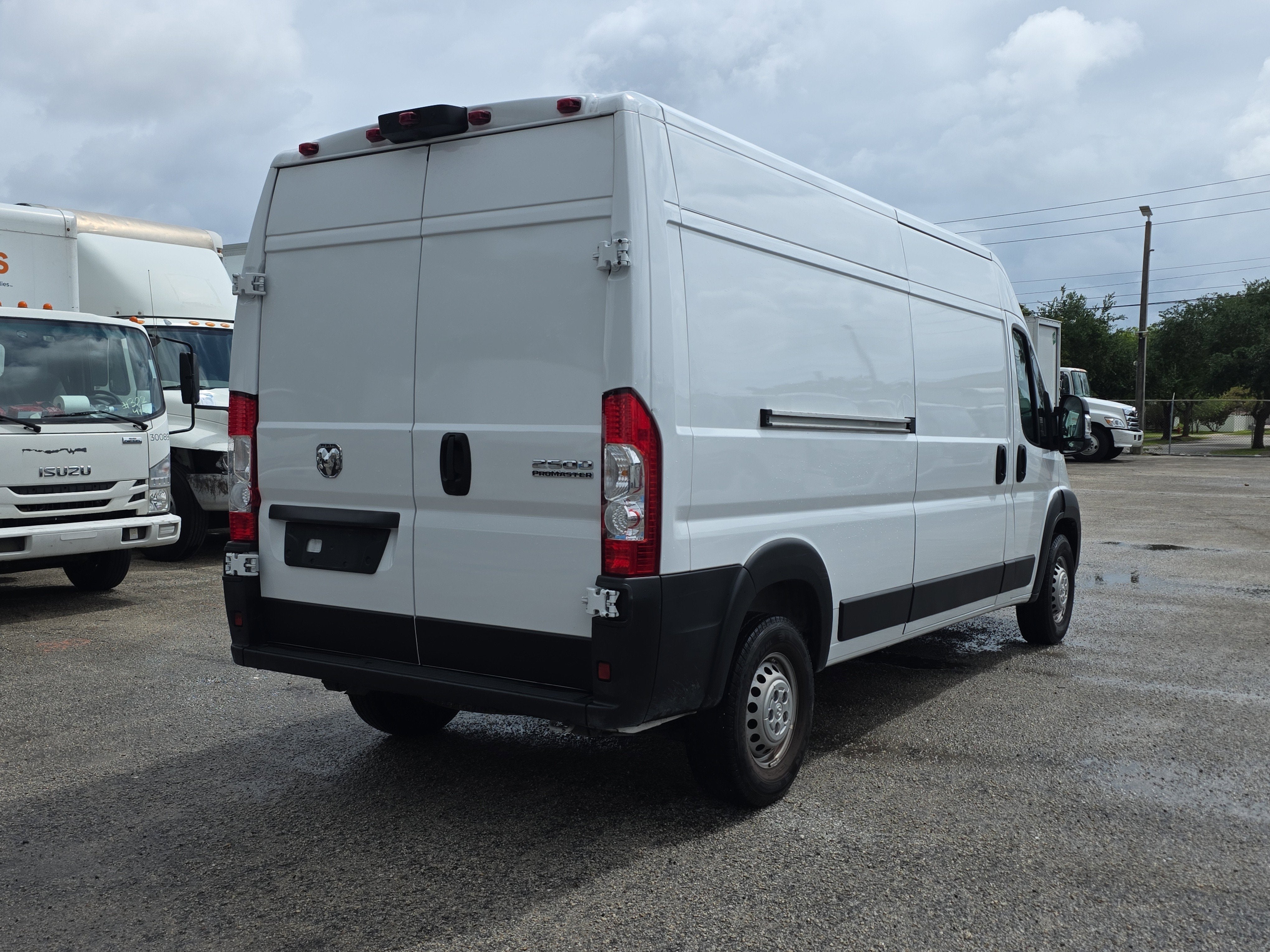 2025 RAM ProMaster Cargo Van Tradesman