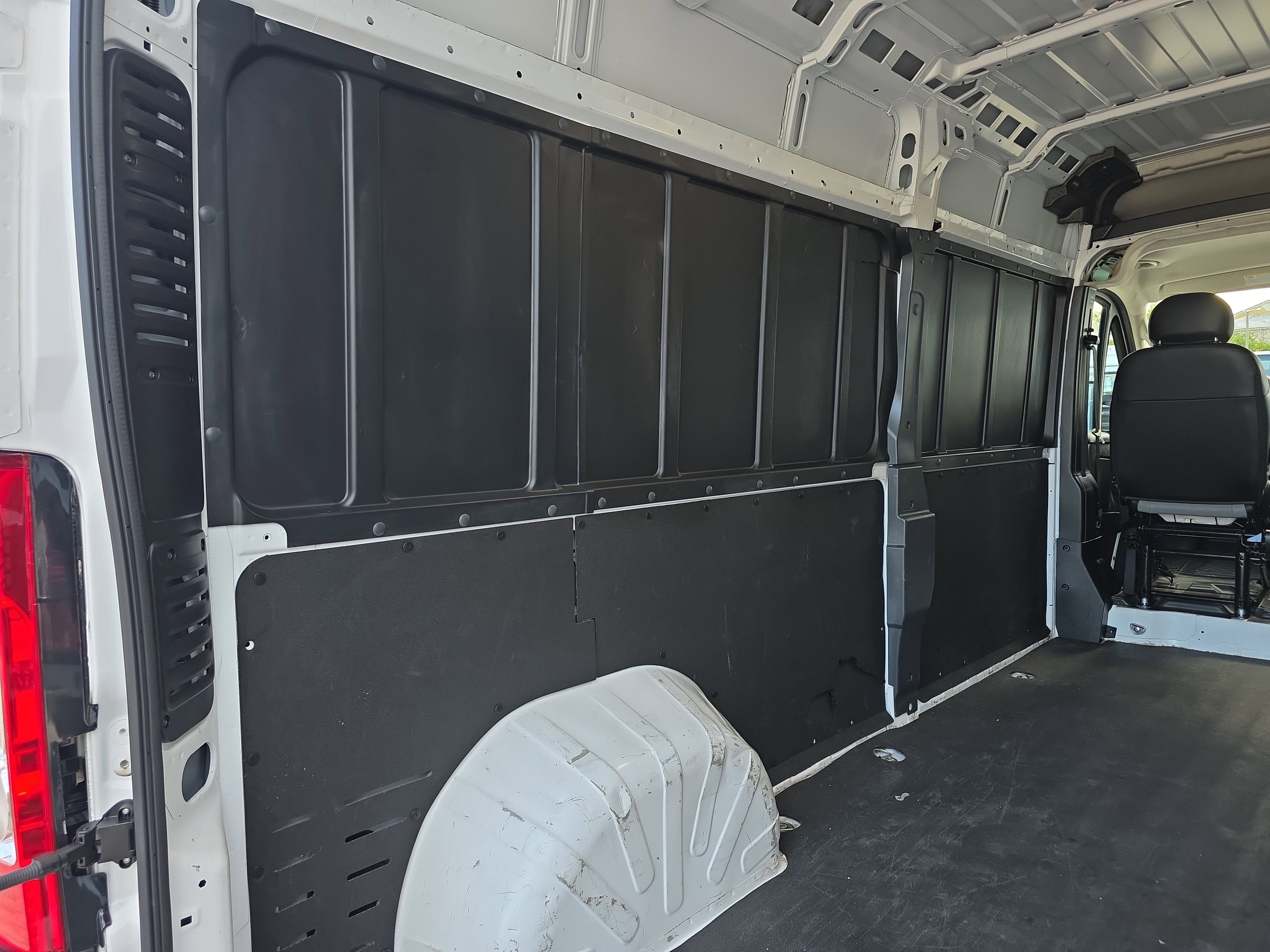 2025 RAM ProMaster Cargo Van Tradesman