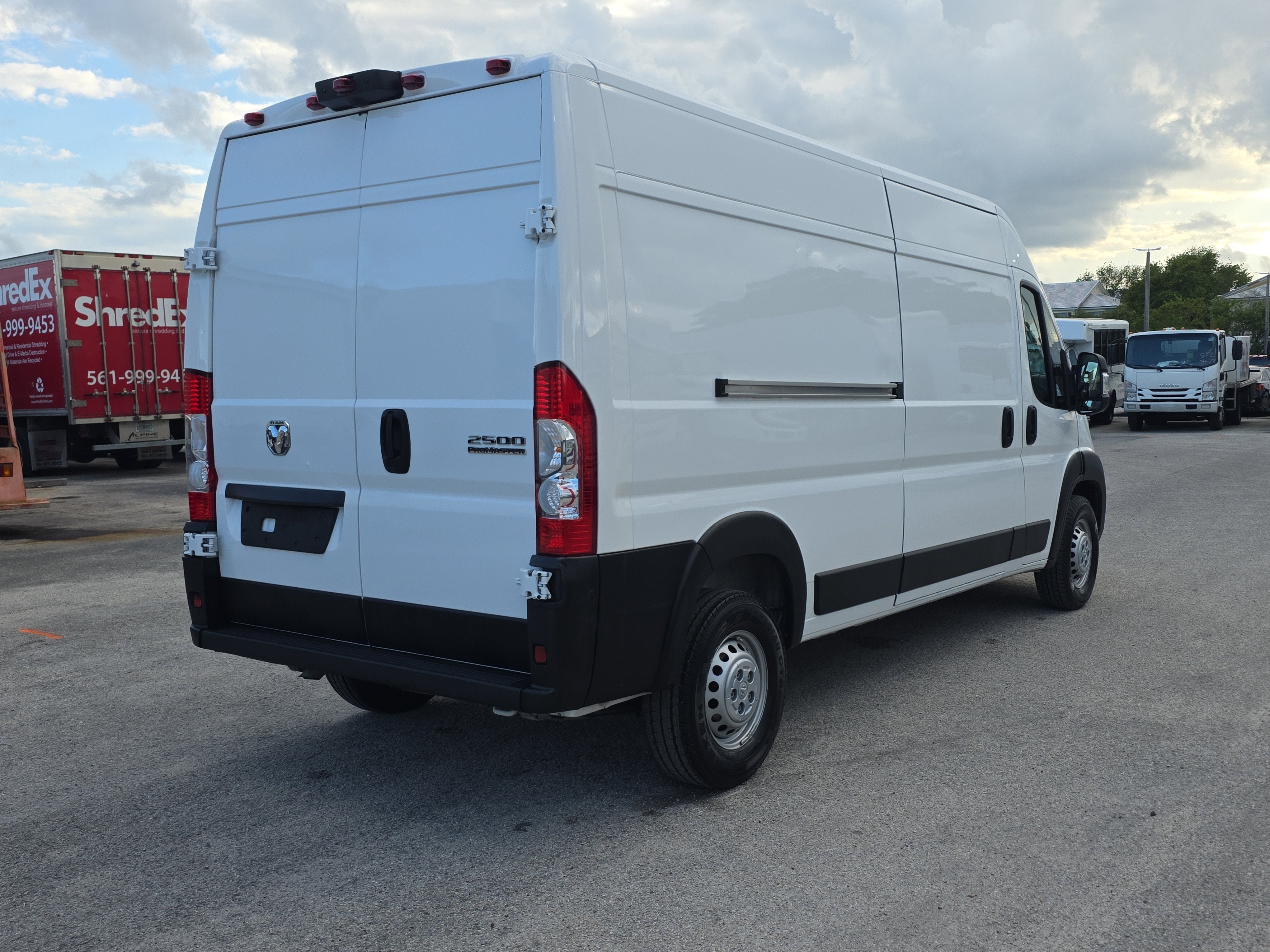 2025 RAM ProMaster Cargo Van Tradesman