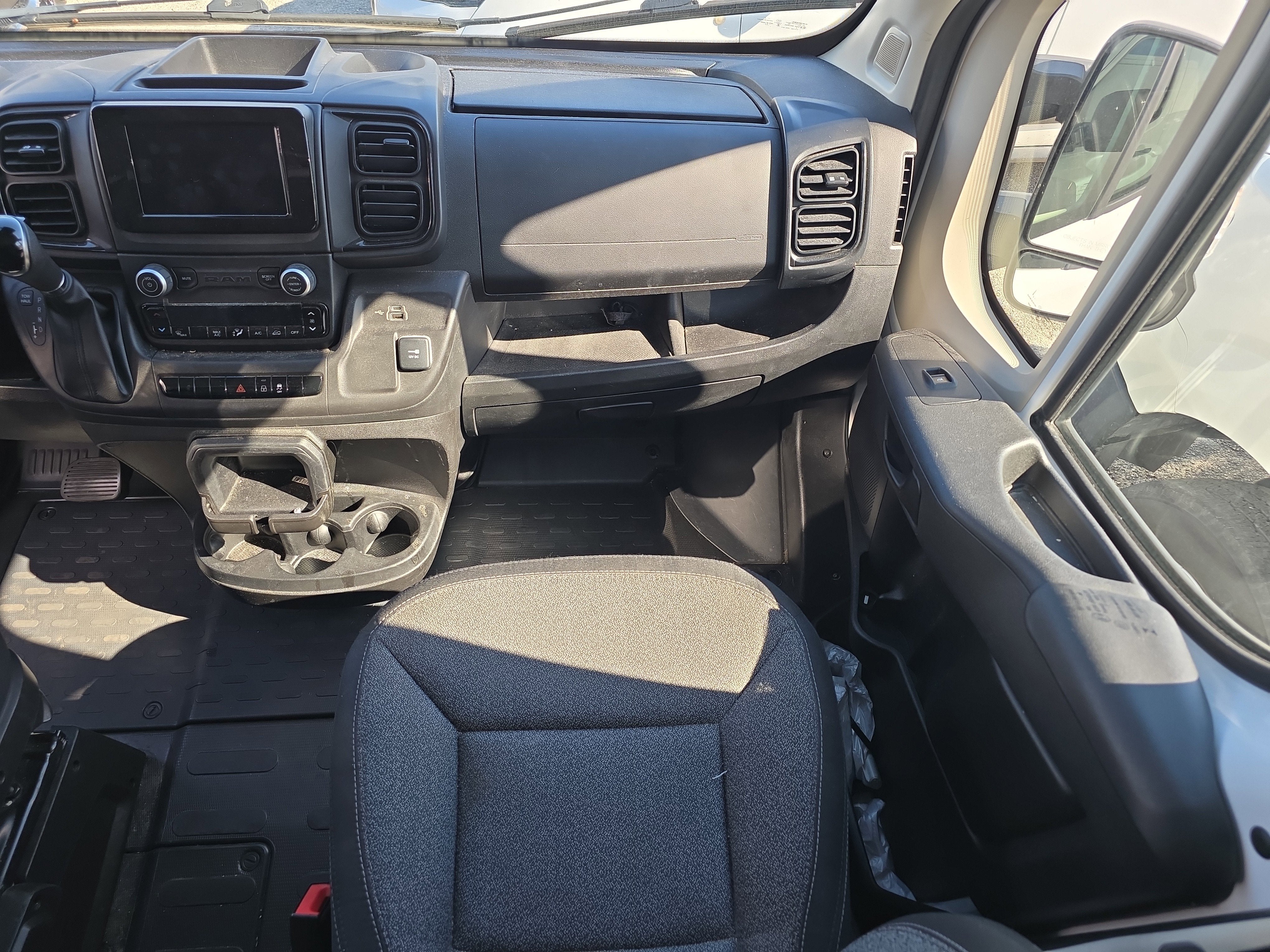 2022 RAM ProMaster Cargo Van 2500 LOW 136"