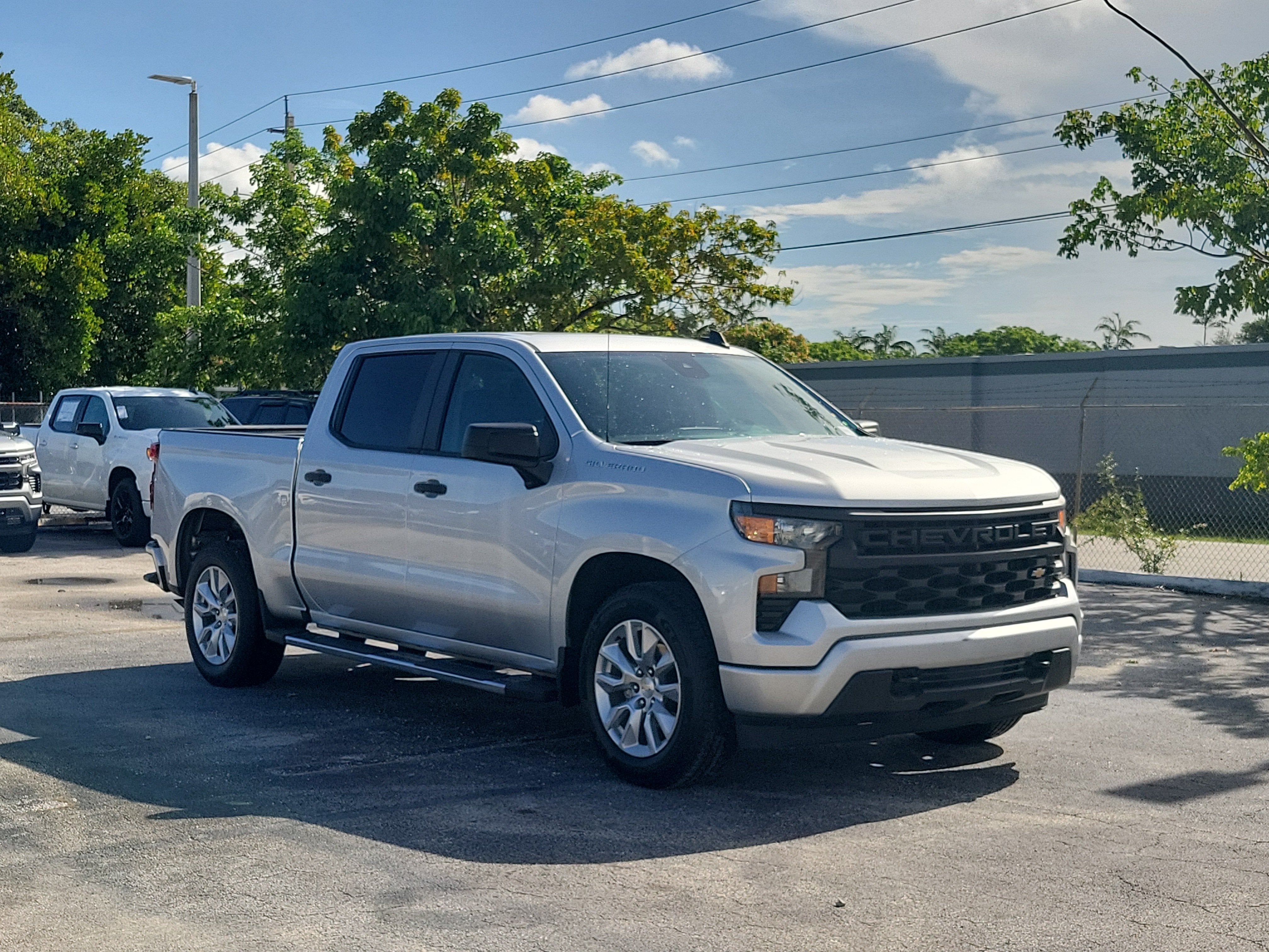 2022 Chevrolet Silverado 1500 Custom