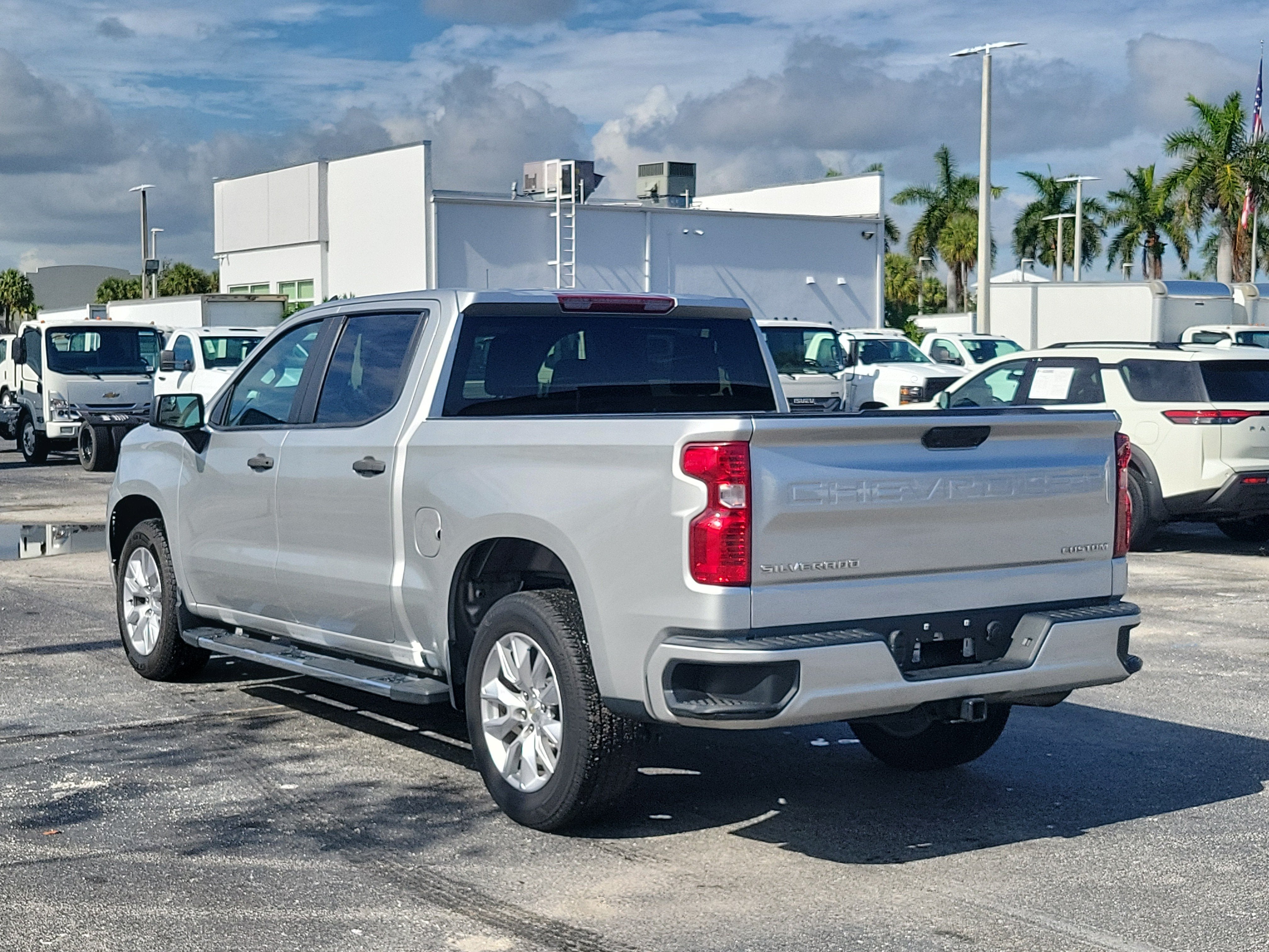 2022 Chevrolet Silverado 1500 Custom