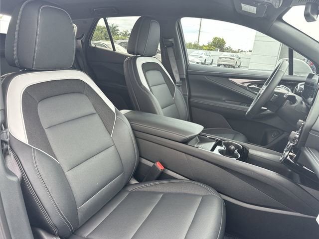 2025 Chevrolet Blazer EV LT - Photo 28