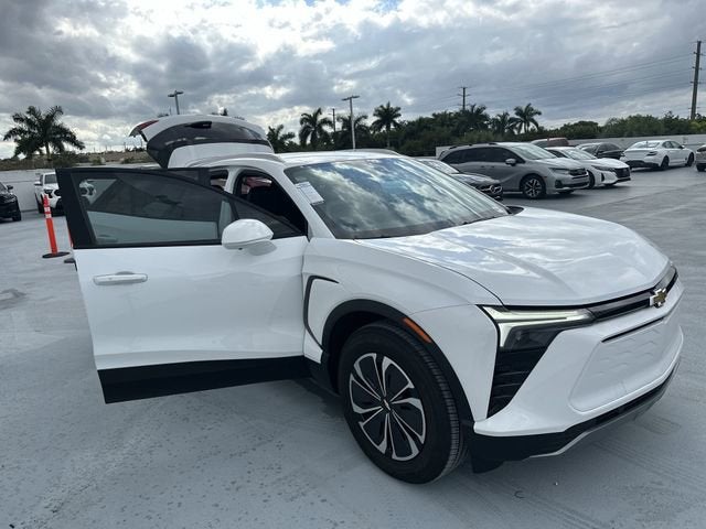 2025 Chevrolet Blazer EV LT - Photo 31