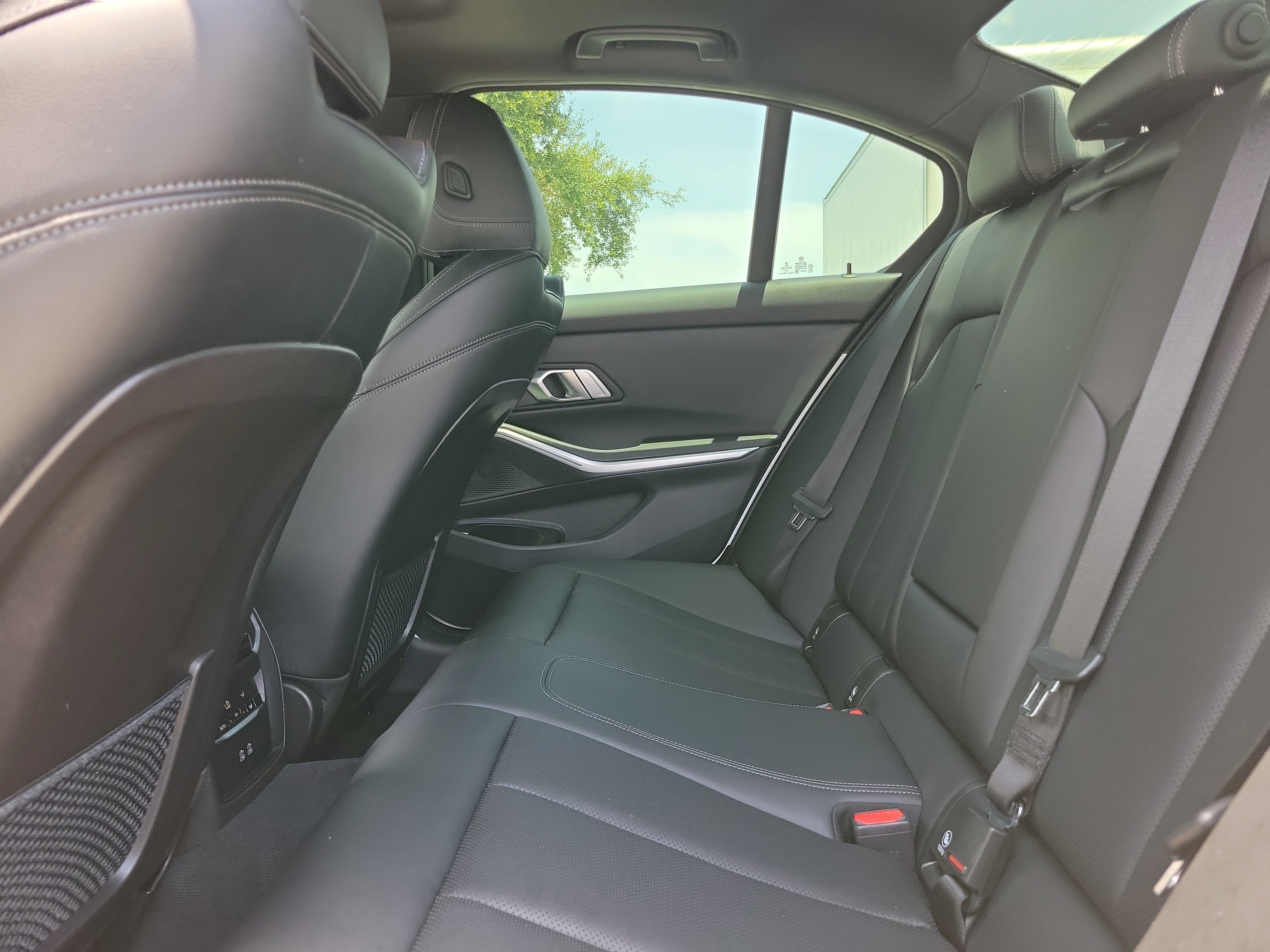 2023 BMW 3 Series 330i