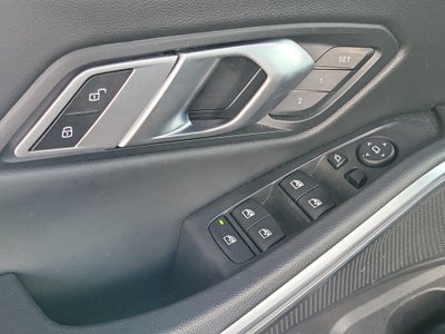 2023 BMW 3 Series 330i