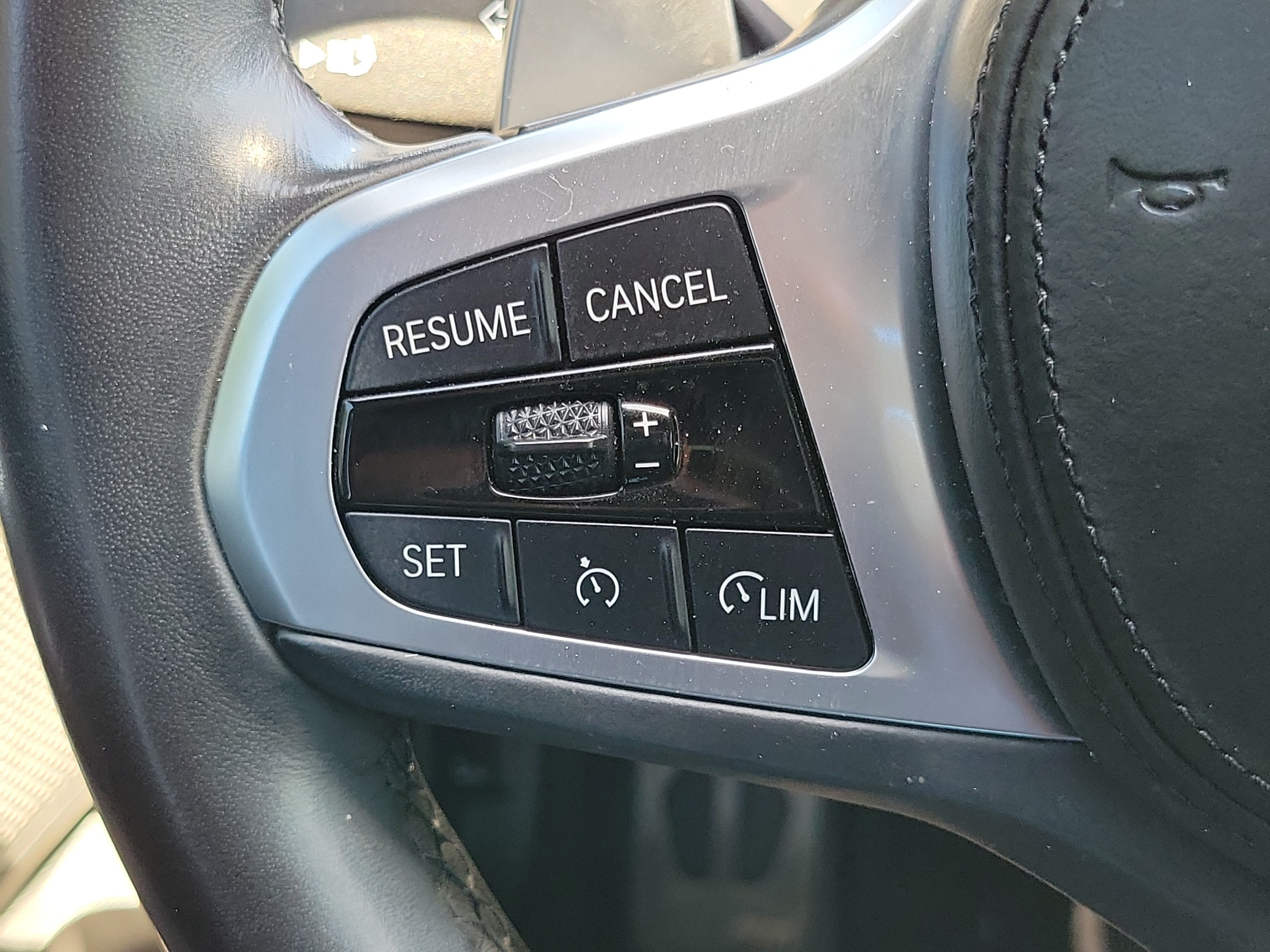 2023 BMW 3 Series 330i