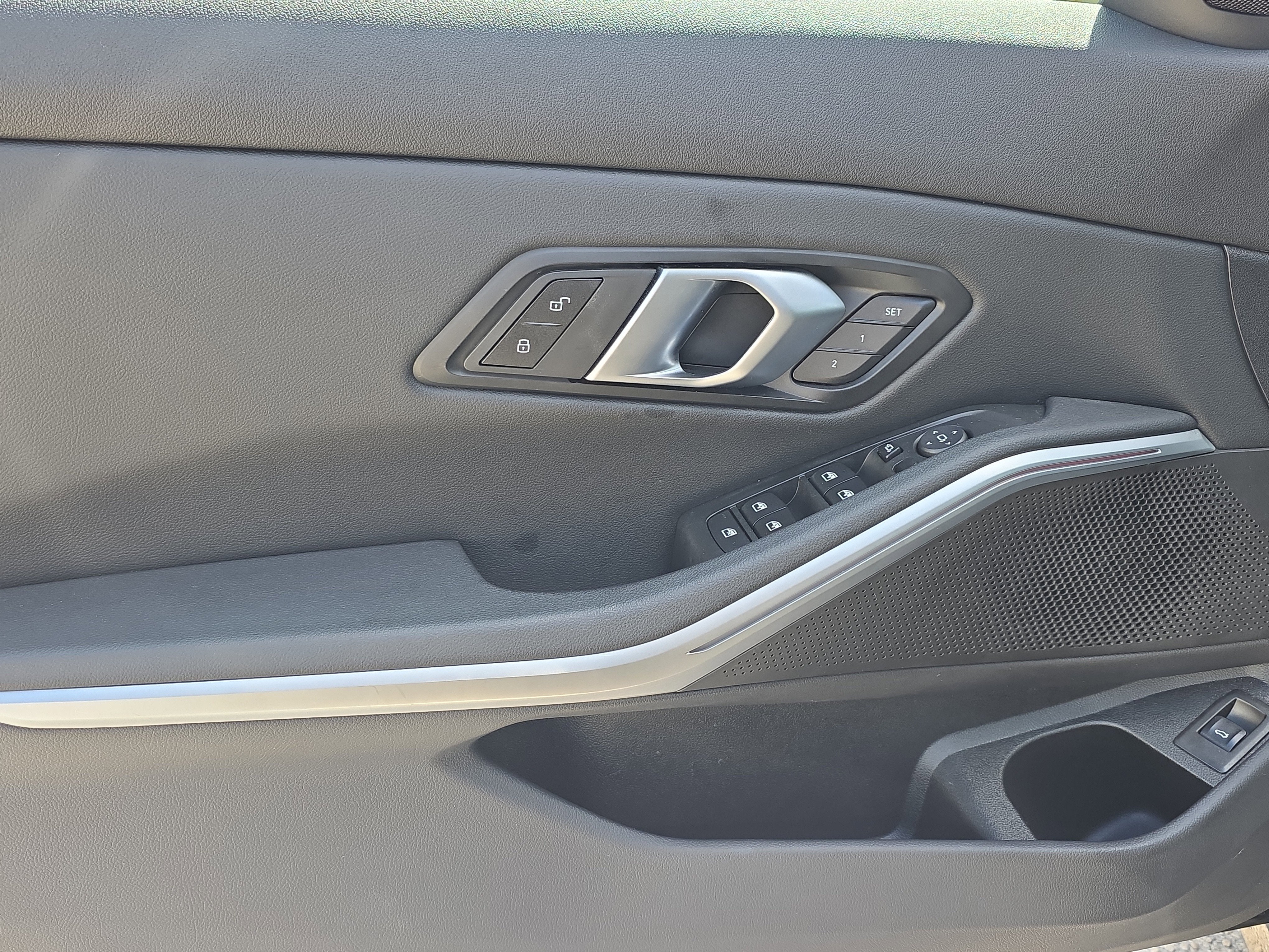 2024 BMW 3 Series 330i