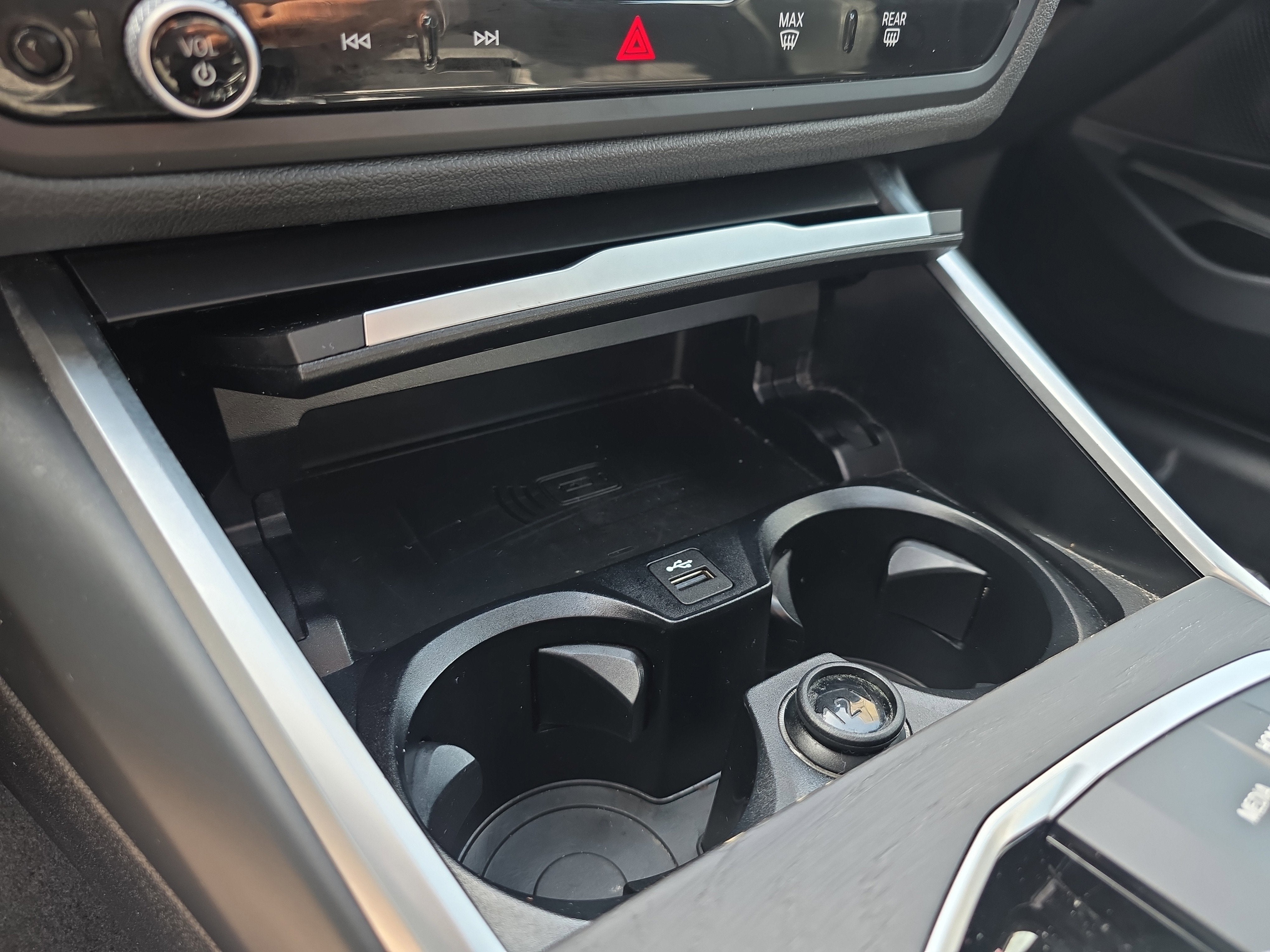 2024 BMW 3 Series 330i