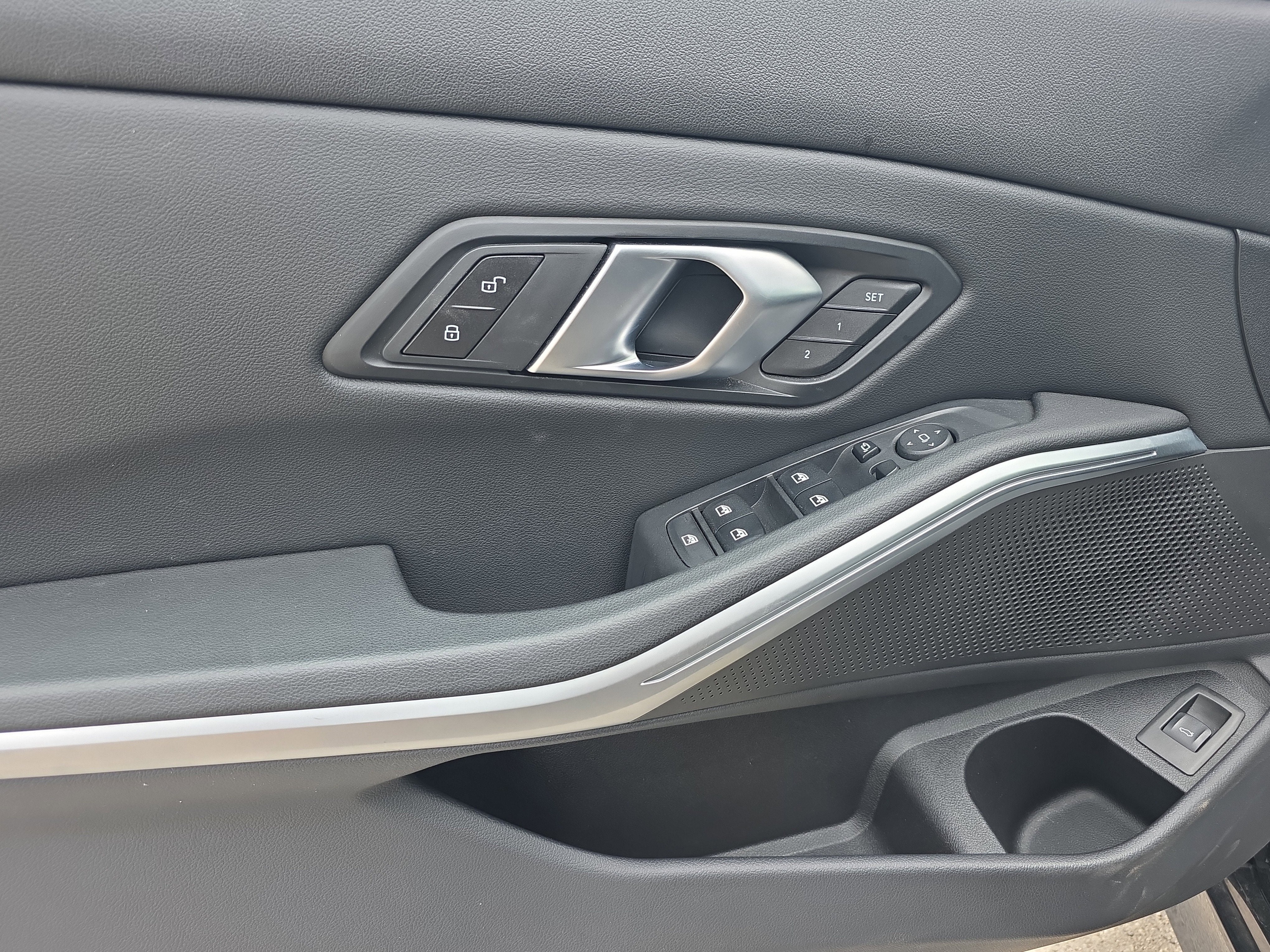 2025 BMW 3 Series 330i xDrive