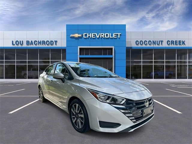 2023 Nissan Versa SV