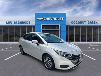 2023 Nissan Versa SV