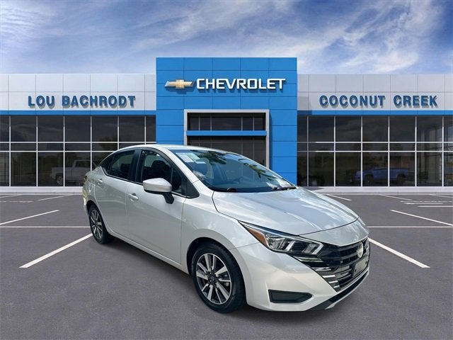 2023 Nissan Versa SV