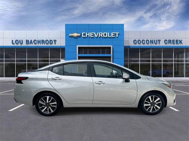 2023 Nissan Versa SV