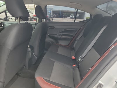 2025 Nissan Versa SR