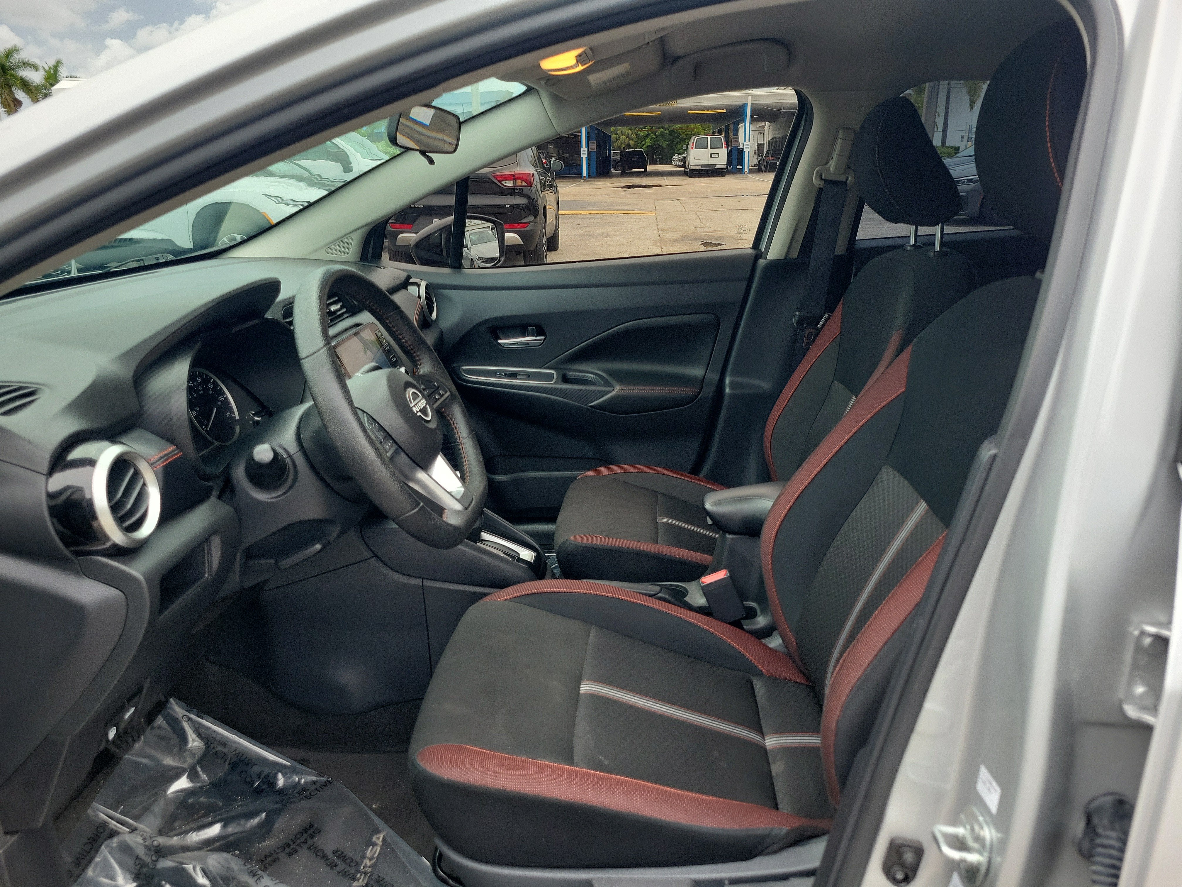 2025 Nissan Versa SR