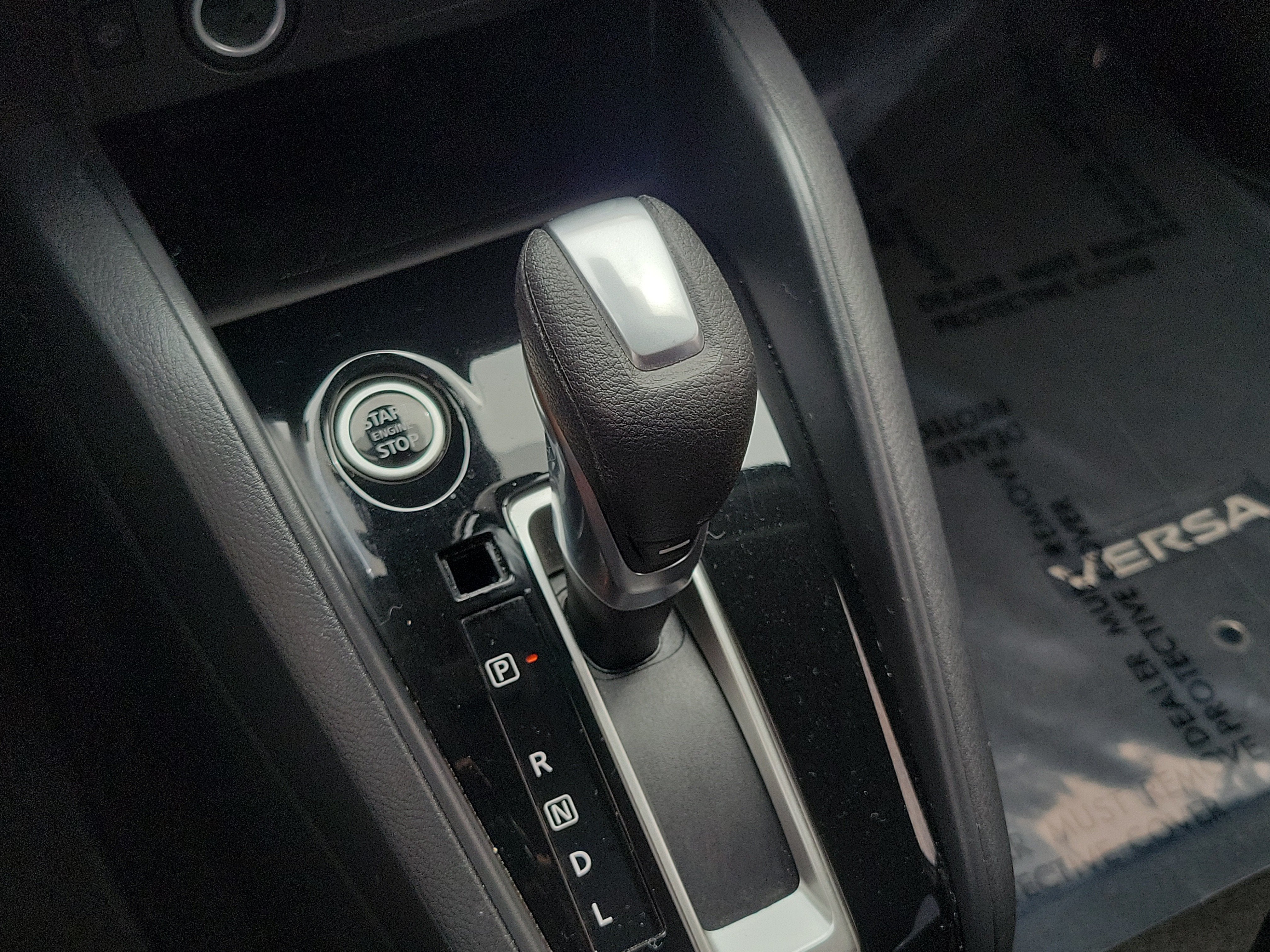 2025 Nissan Versa SR